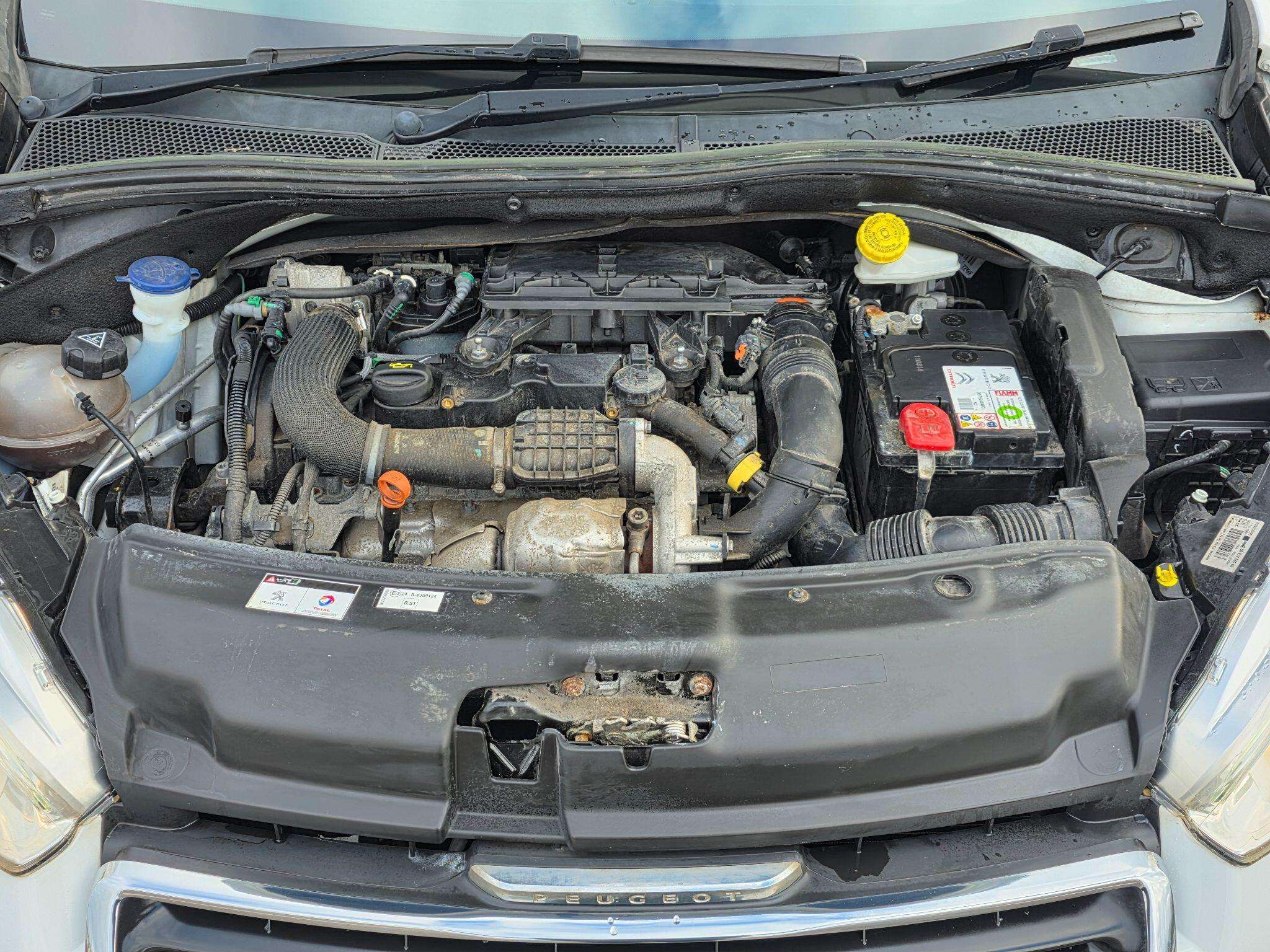 2014 PEUGEOT 208 2014 PEUGEOT 208