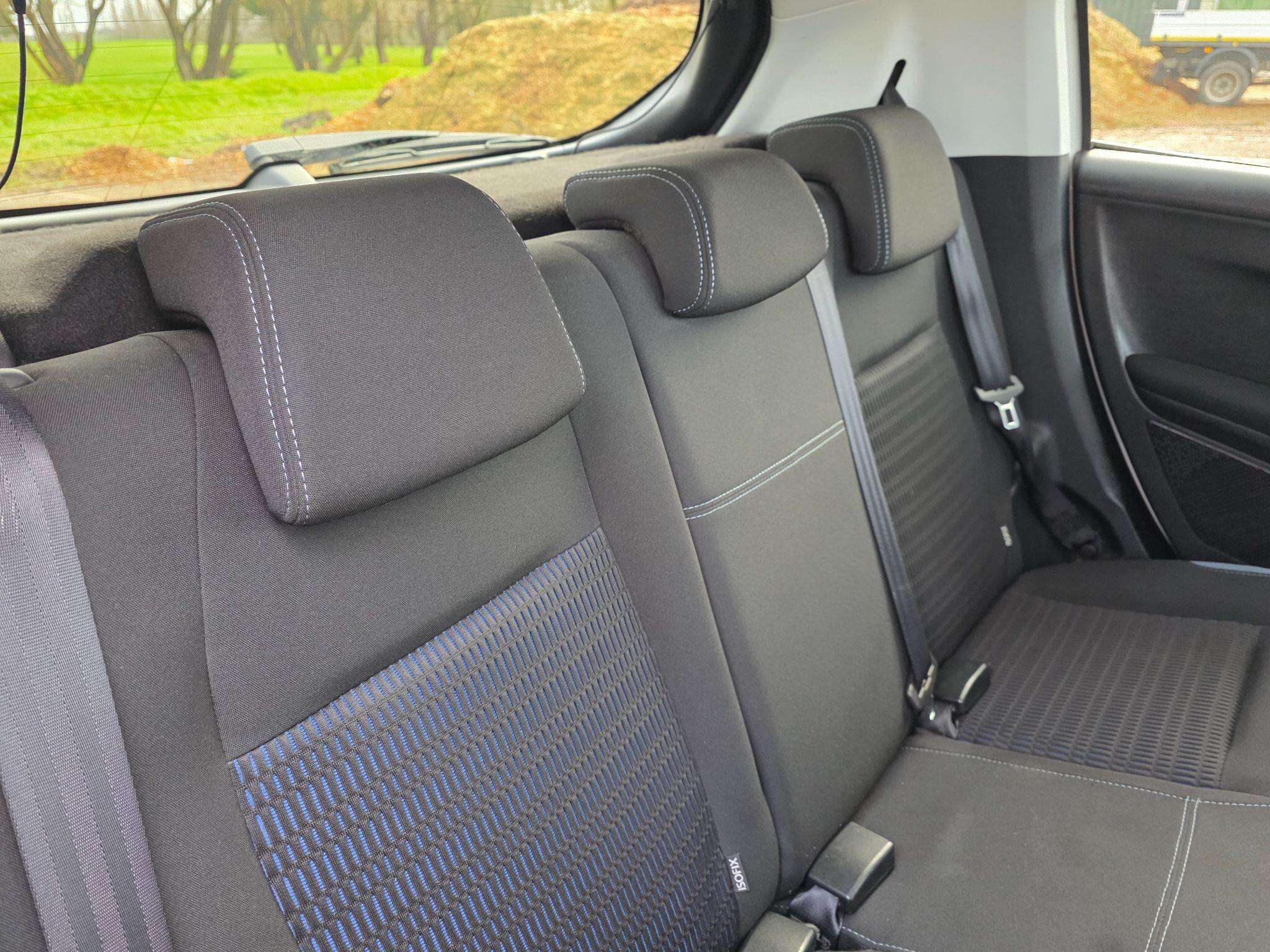 2014 PEUGEOT 208 2014 PEUGEOT 208