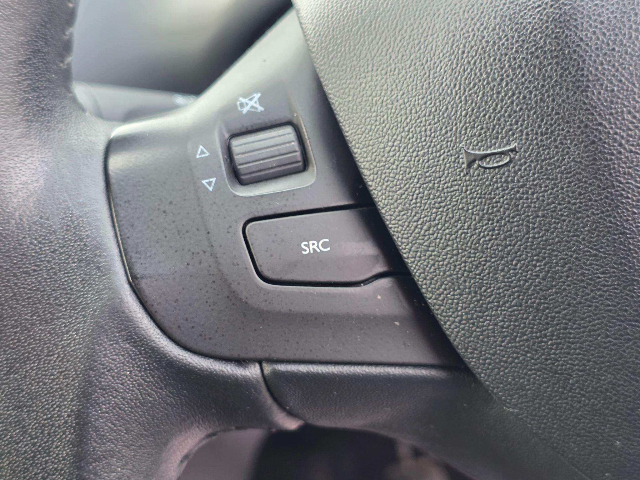 2014 PEUGEOT 208 2014 PEUGEOT 208