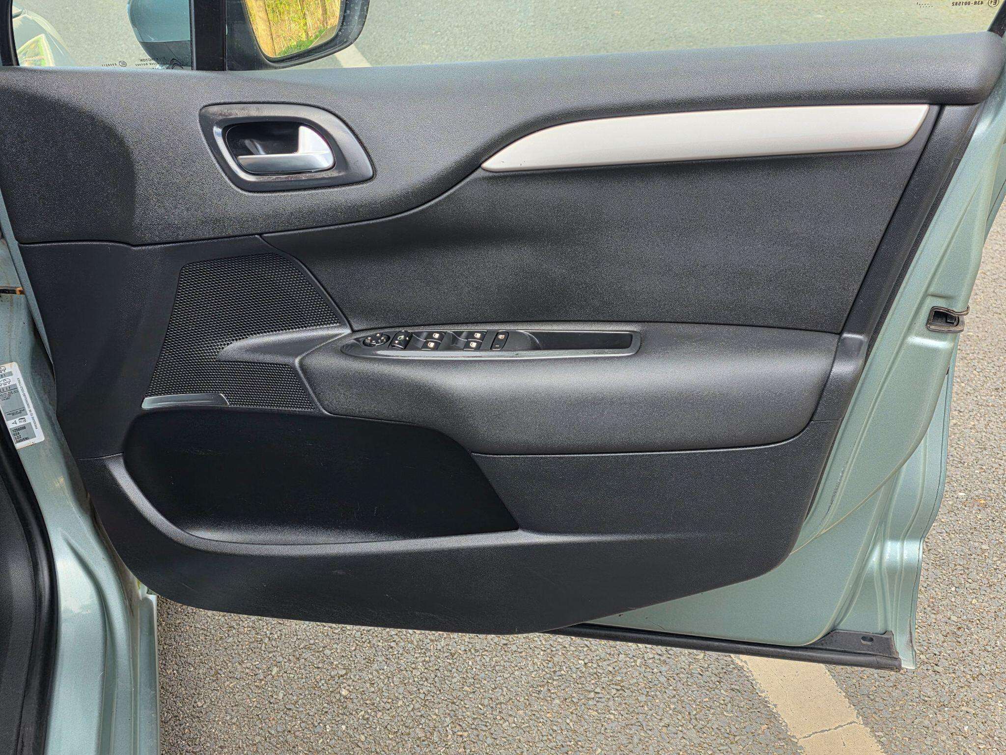 2011 CITROEN C4 2011 CITROEN C4