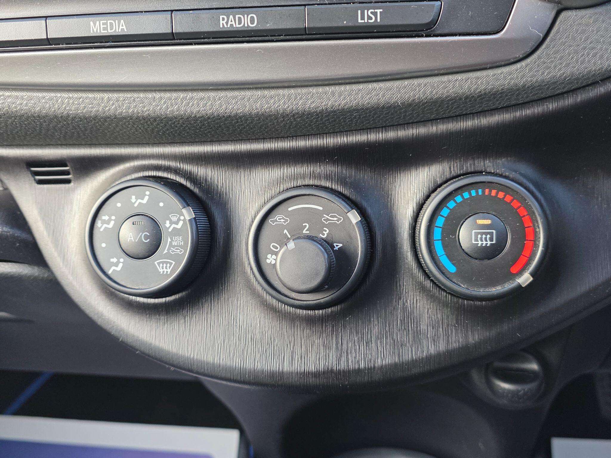 2013 TOYOTA YARIS 2013 TOYOTA YARIS