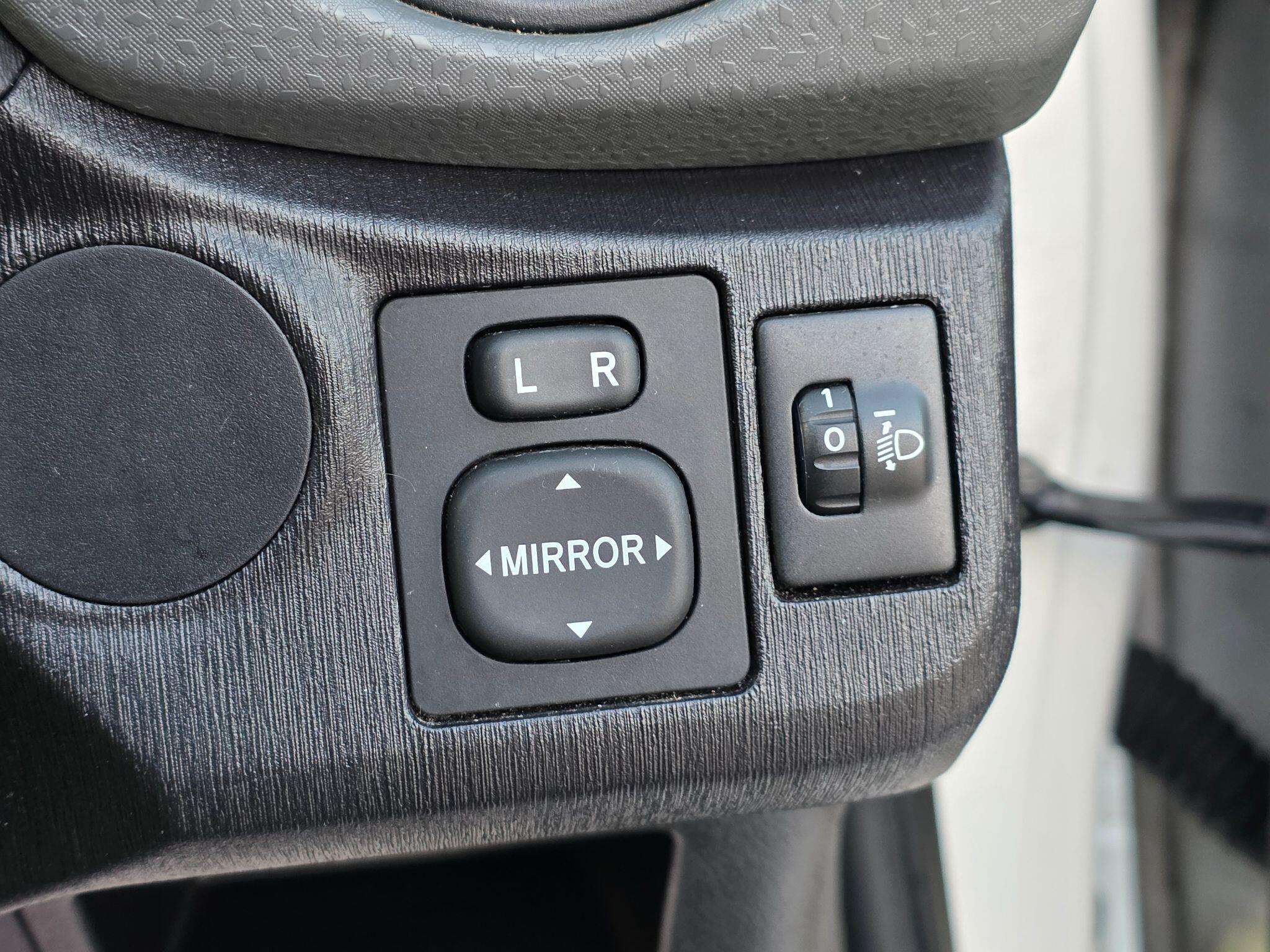 2013 TOYOTA YARIS 2013 TOYOTA YARIS