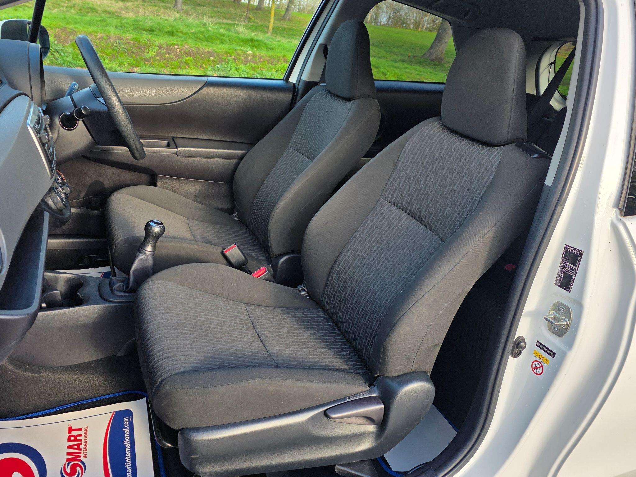 2013 TOYOTA YARIS 2013 TOYOTA YARIS