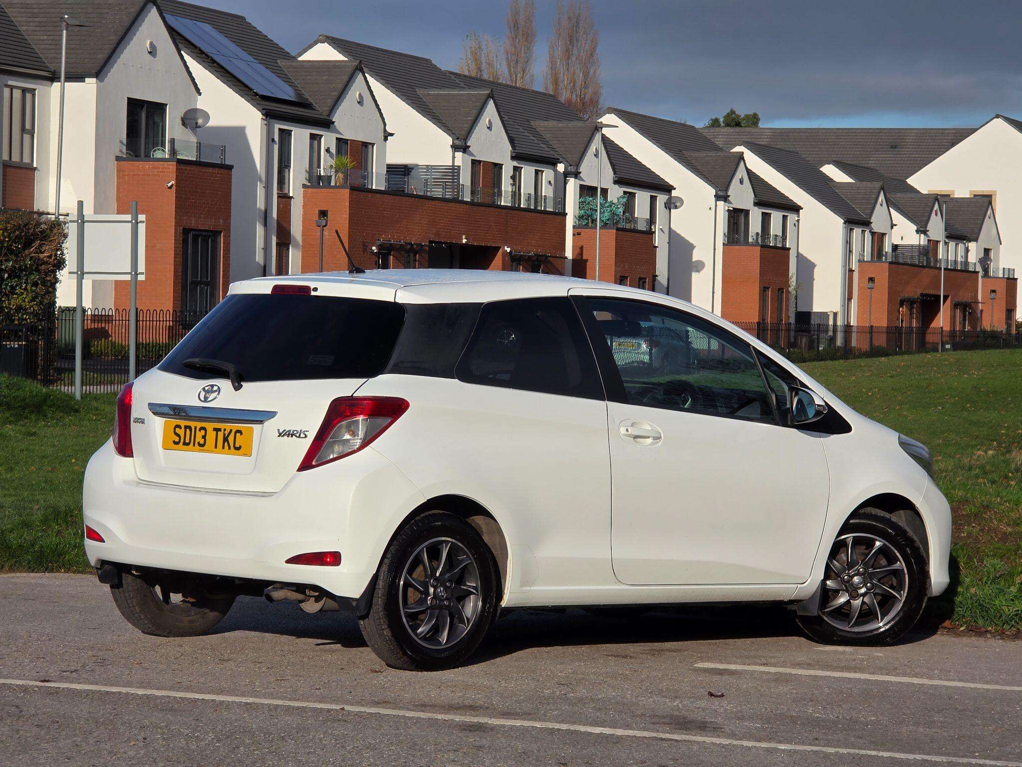 2013 TOYOTA YARIS 2013 TOYOTA YARIS