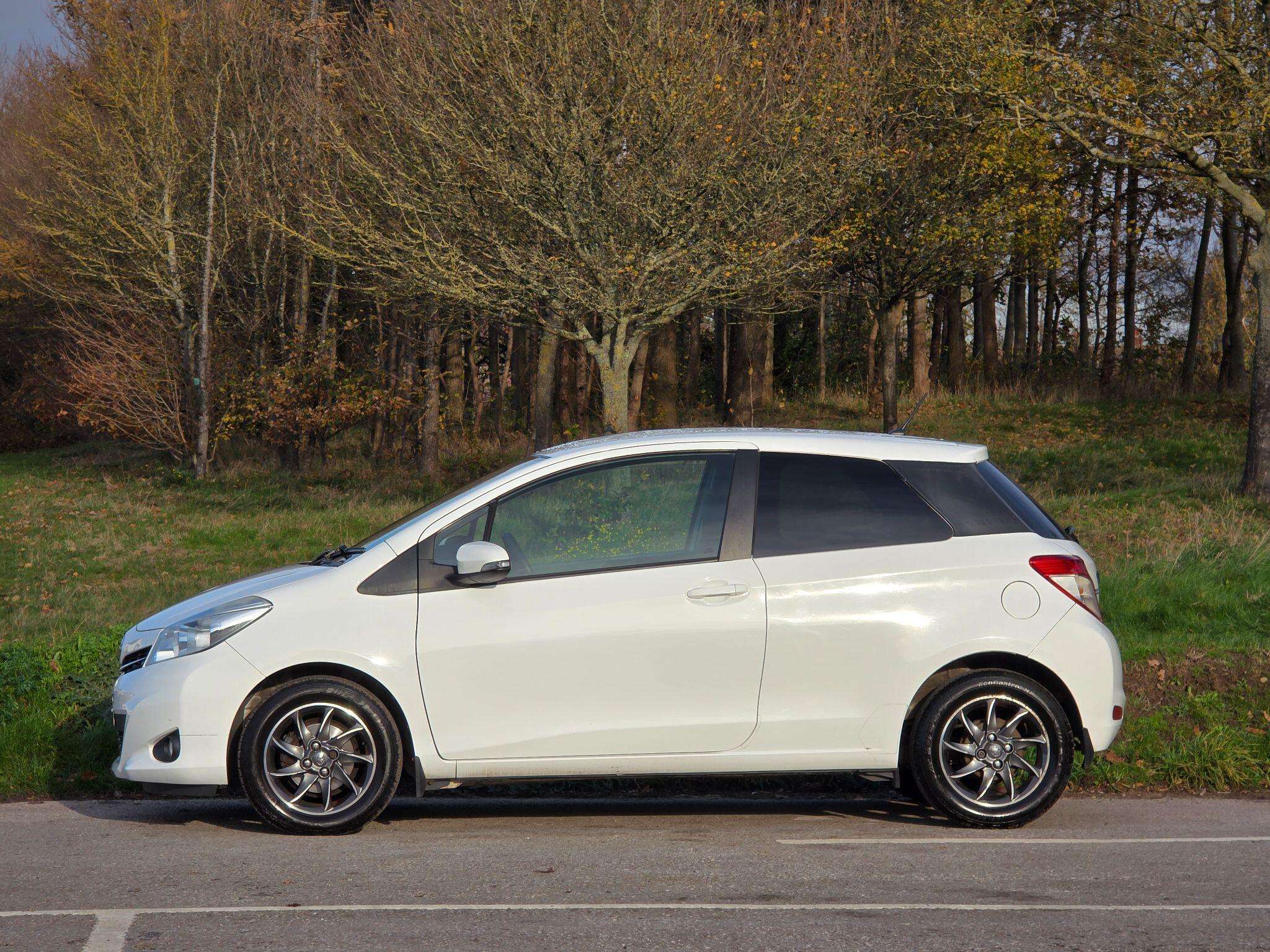 2013 TOYOTA YARIS 2013 TOYOTA YARIS