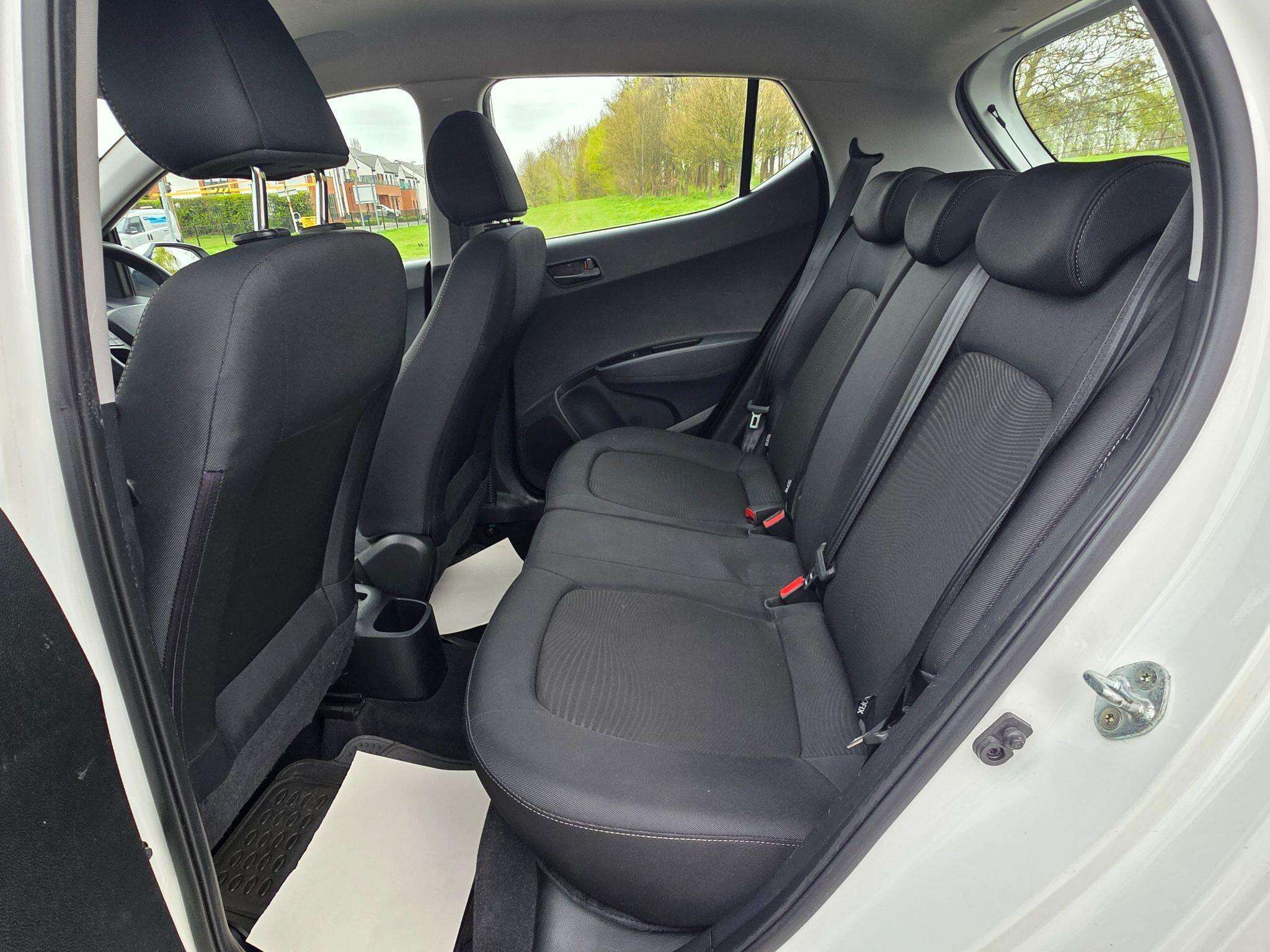 2017 HYUNDAI I10 2017 HYUNDAI I10