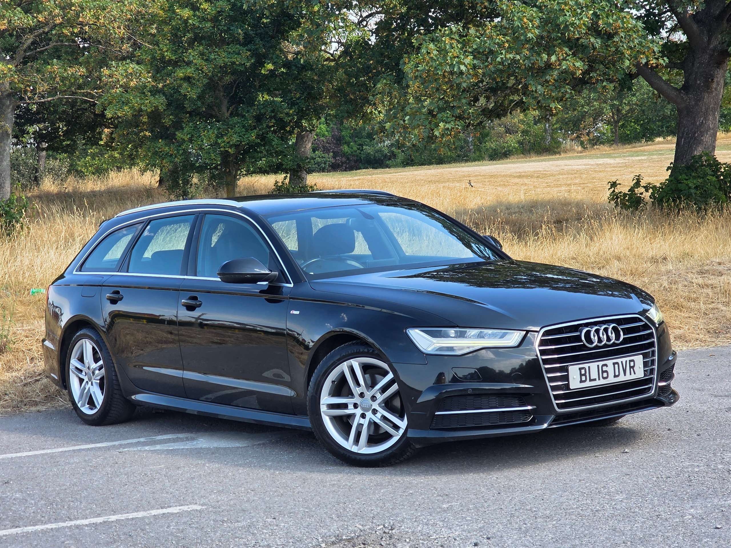 A 2016 AUDI A6 AVANT 2.0 TDI ultra S line Estate 5dr Diesel S Tronic Euro 6 (s/s) (190 ps) A 2016 AUDI A6 AVANT 2.0 TDI ultra S line Estate 5dr Diesel S Tronic Euro 6 (s/s) (190 ps)