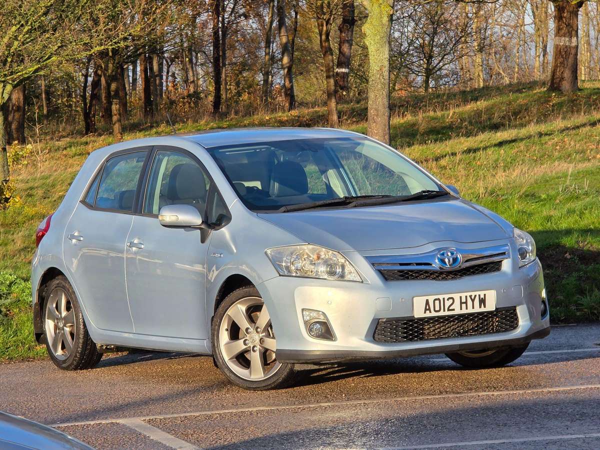 Check out this Toyota Auris 2012 Hybrid Electric Automatic