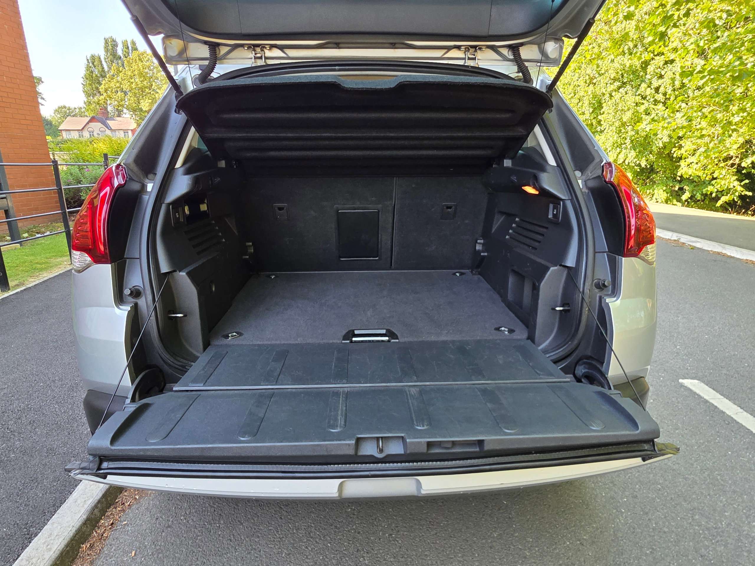 2014 PEUGEOT 3008 2014 PEUGEOT 3008