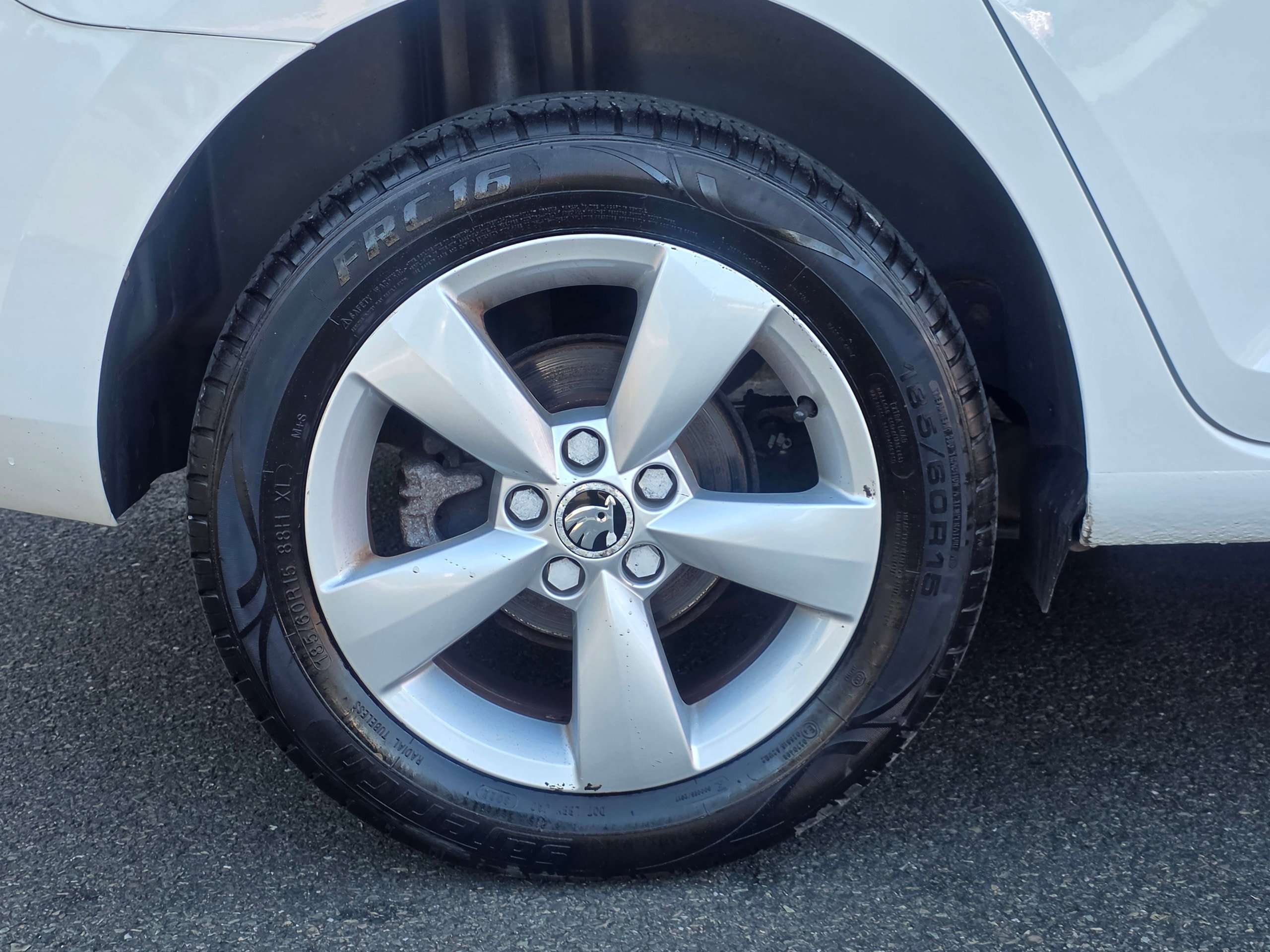2013 SKODA RAPID SPACEBACK 2013 SKODA RAPID SPACEBACK