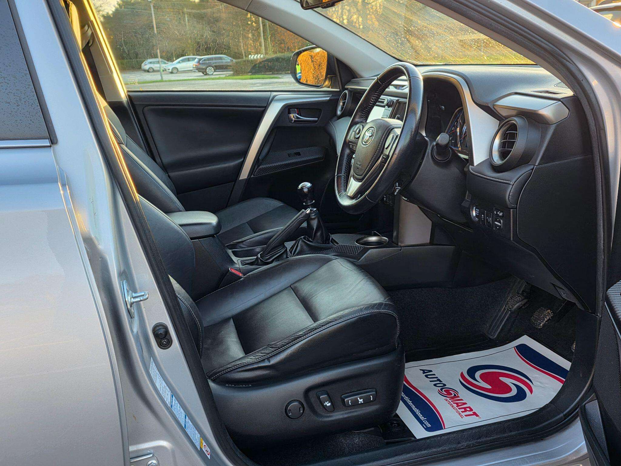 2015 TOYOTA RAV4 2015 TOYOTA RAV4