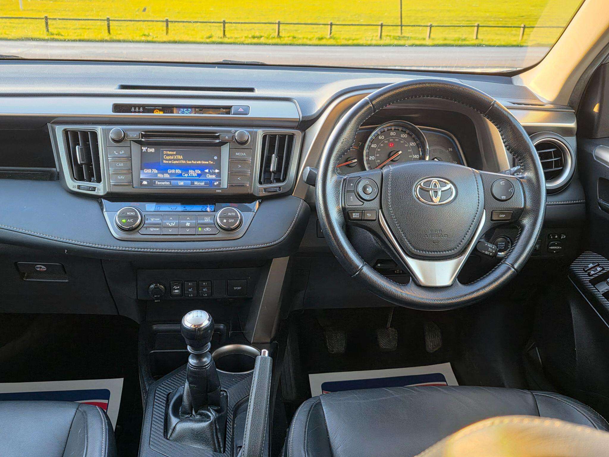 2015 TOYOTA RAV4 2015 TOYOTA RAV4