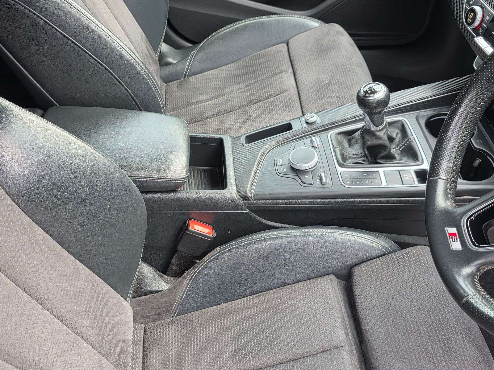 2017 AUDI A4 AVANT 2017 AUDI A4 AVANT