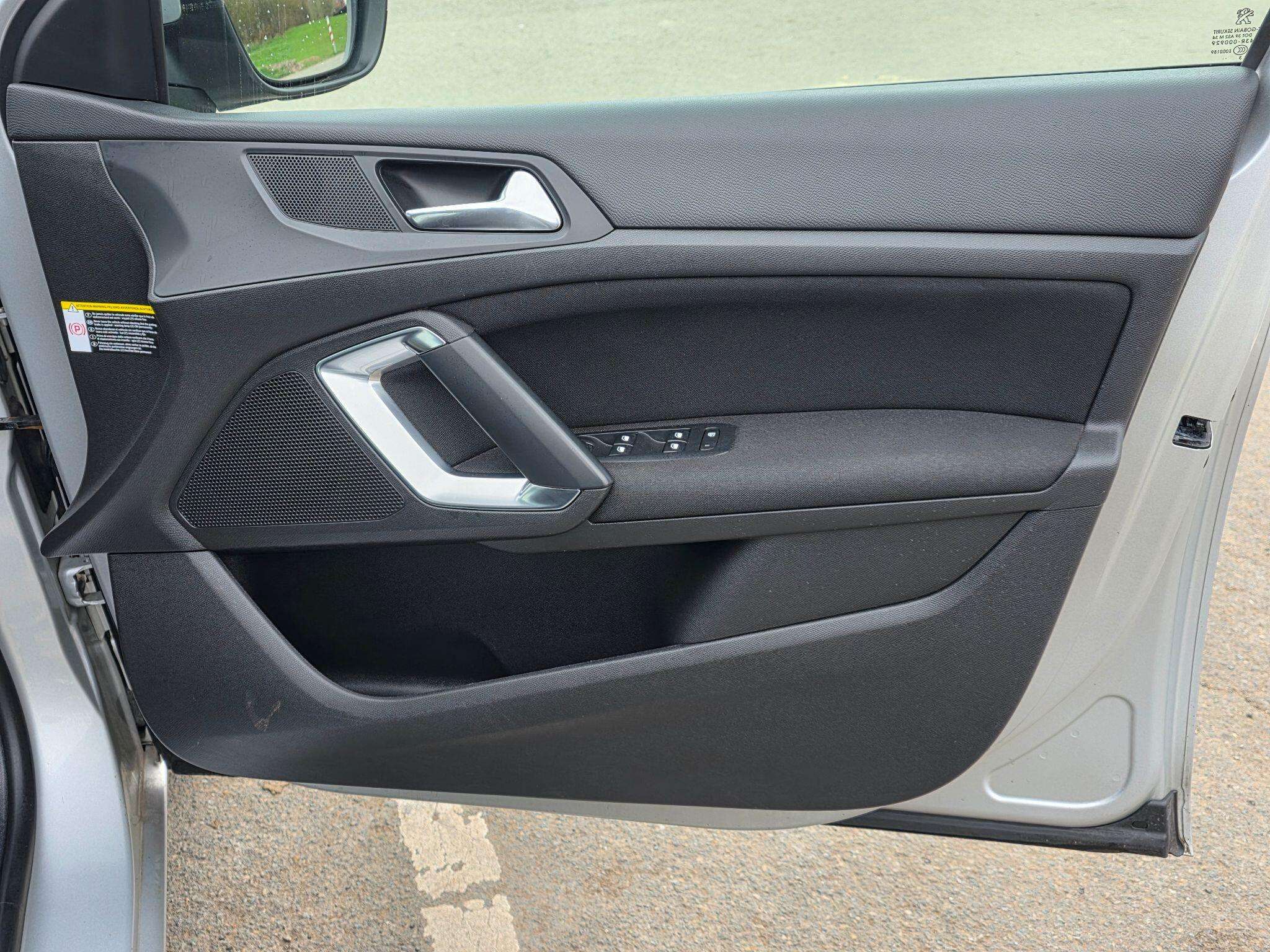 2014 PEUGEOT 308 2014 PEUGEOT 308