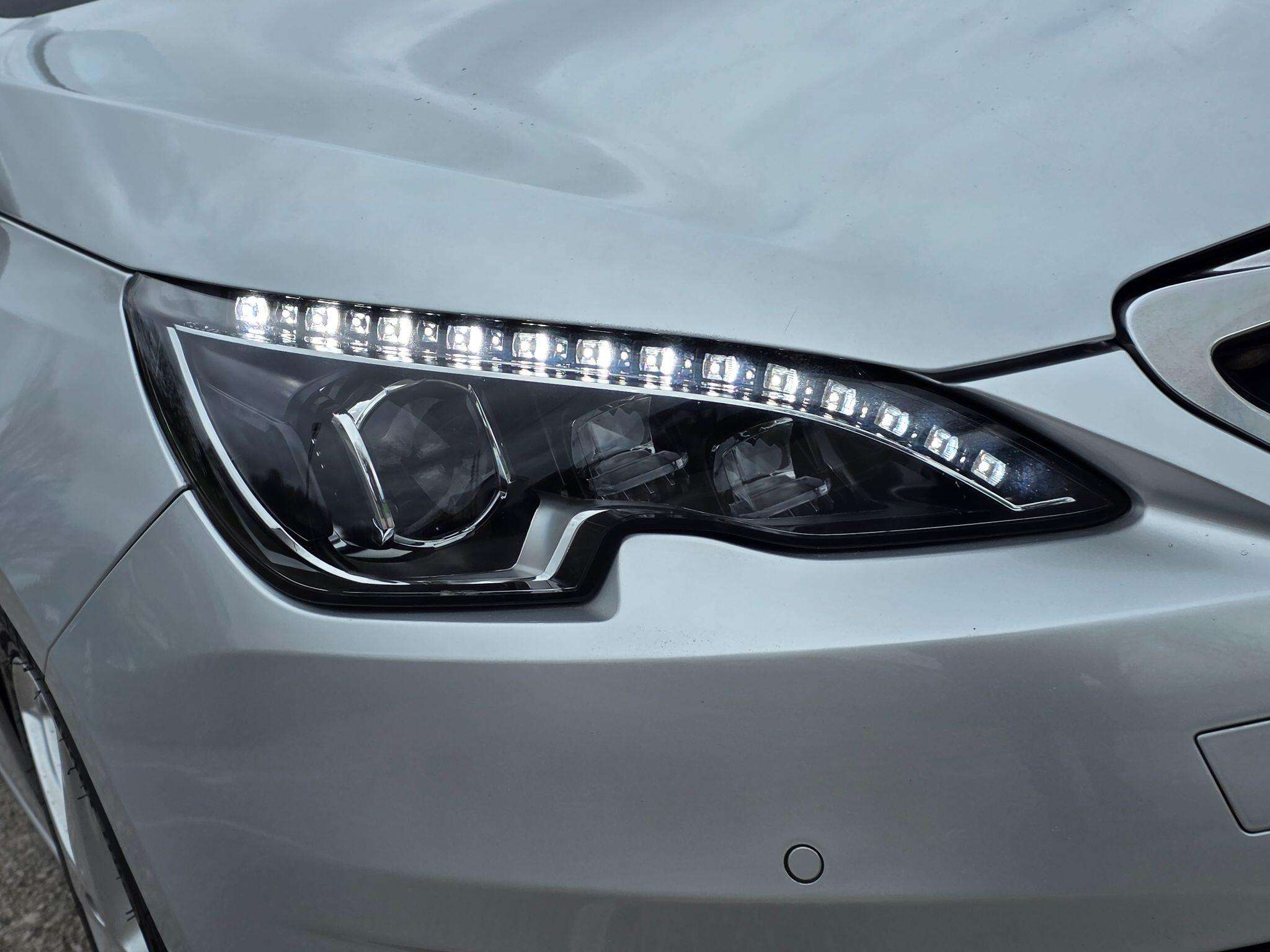 2014 PEUGEOT 308 2014 PEUGEOT 308