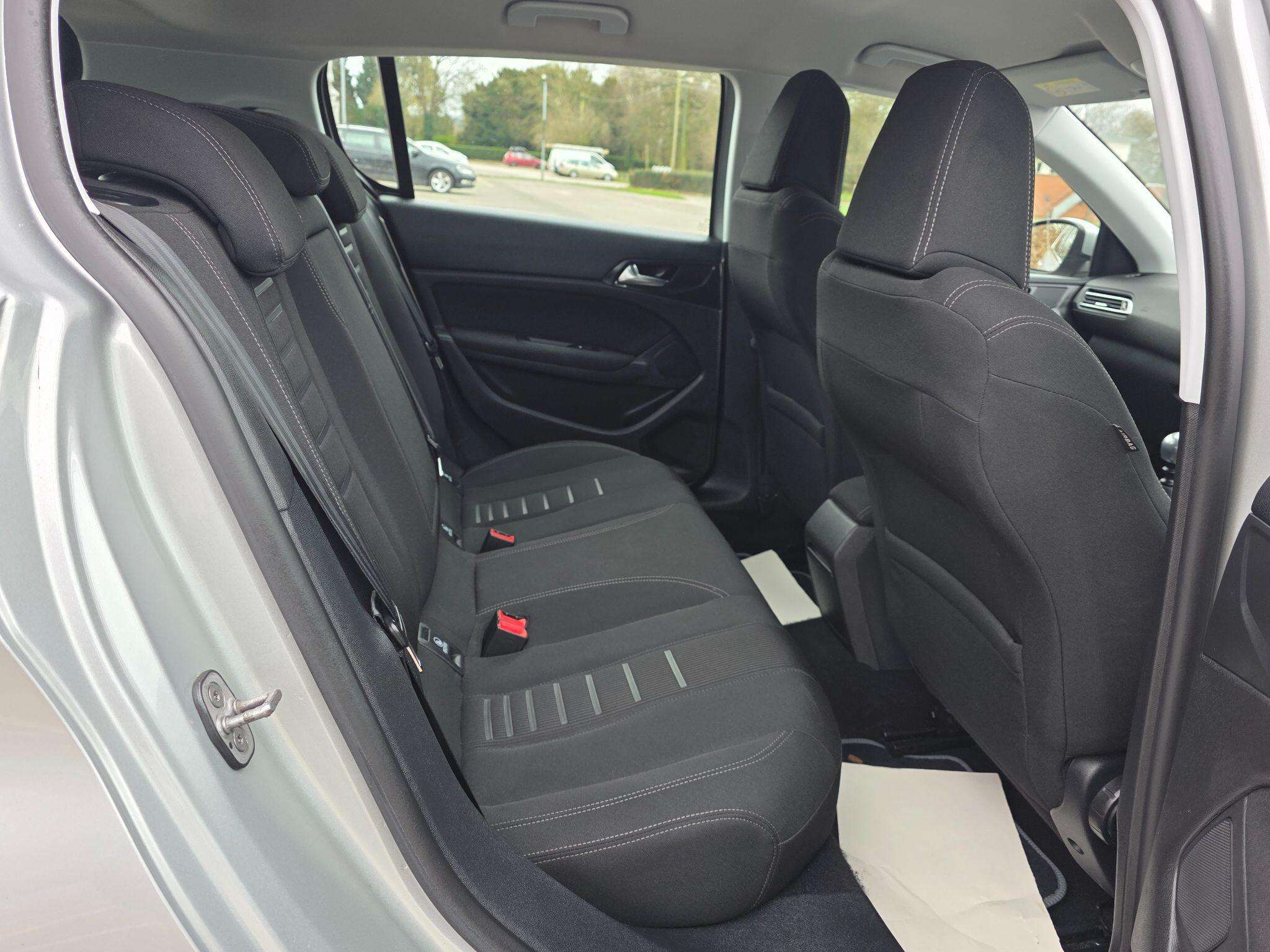 2014 PEUGEOT 308 2014 PEUGEOT 308