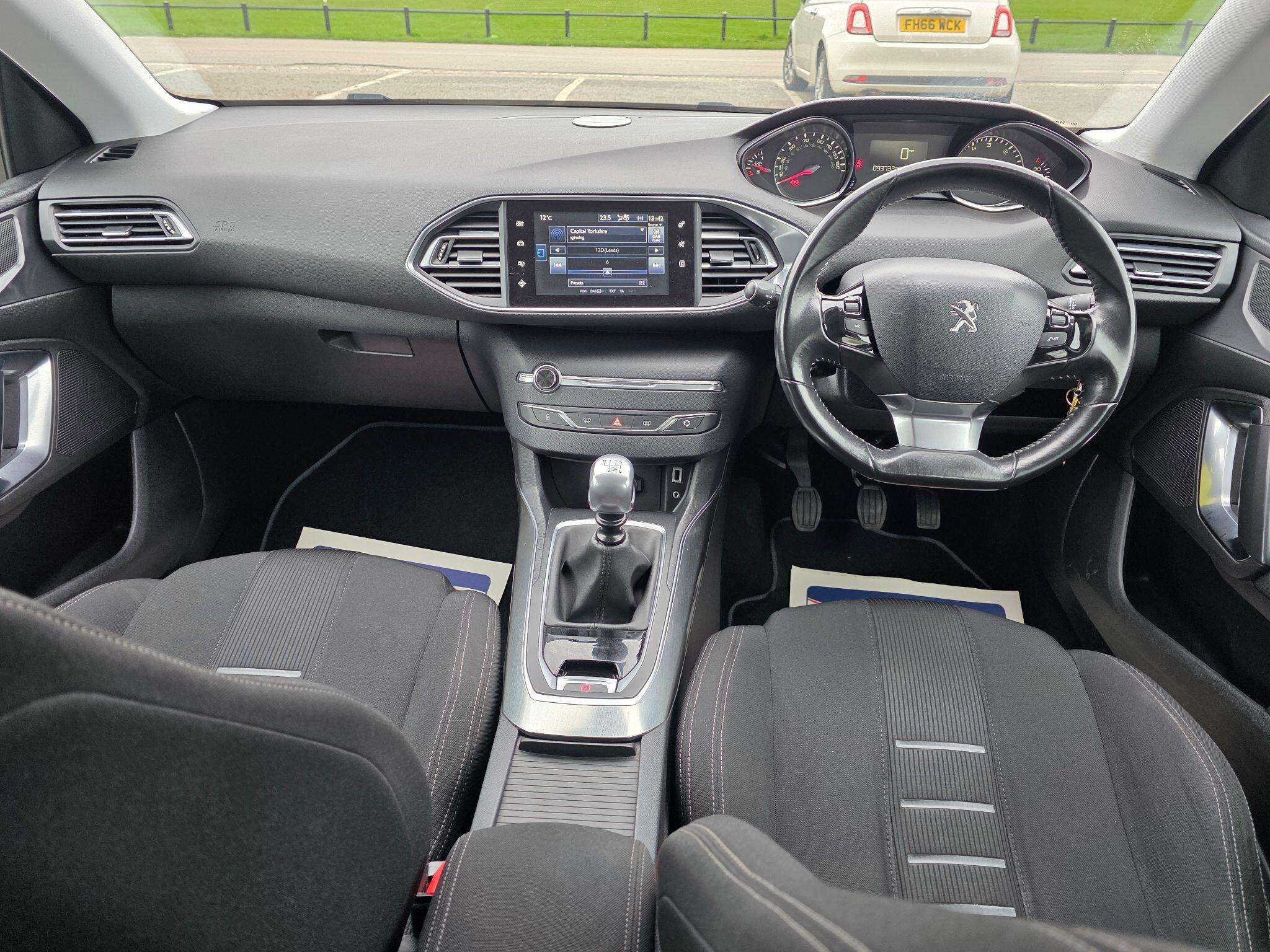 2014 PEUGEOT 308 2014 PEUGEOT 308