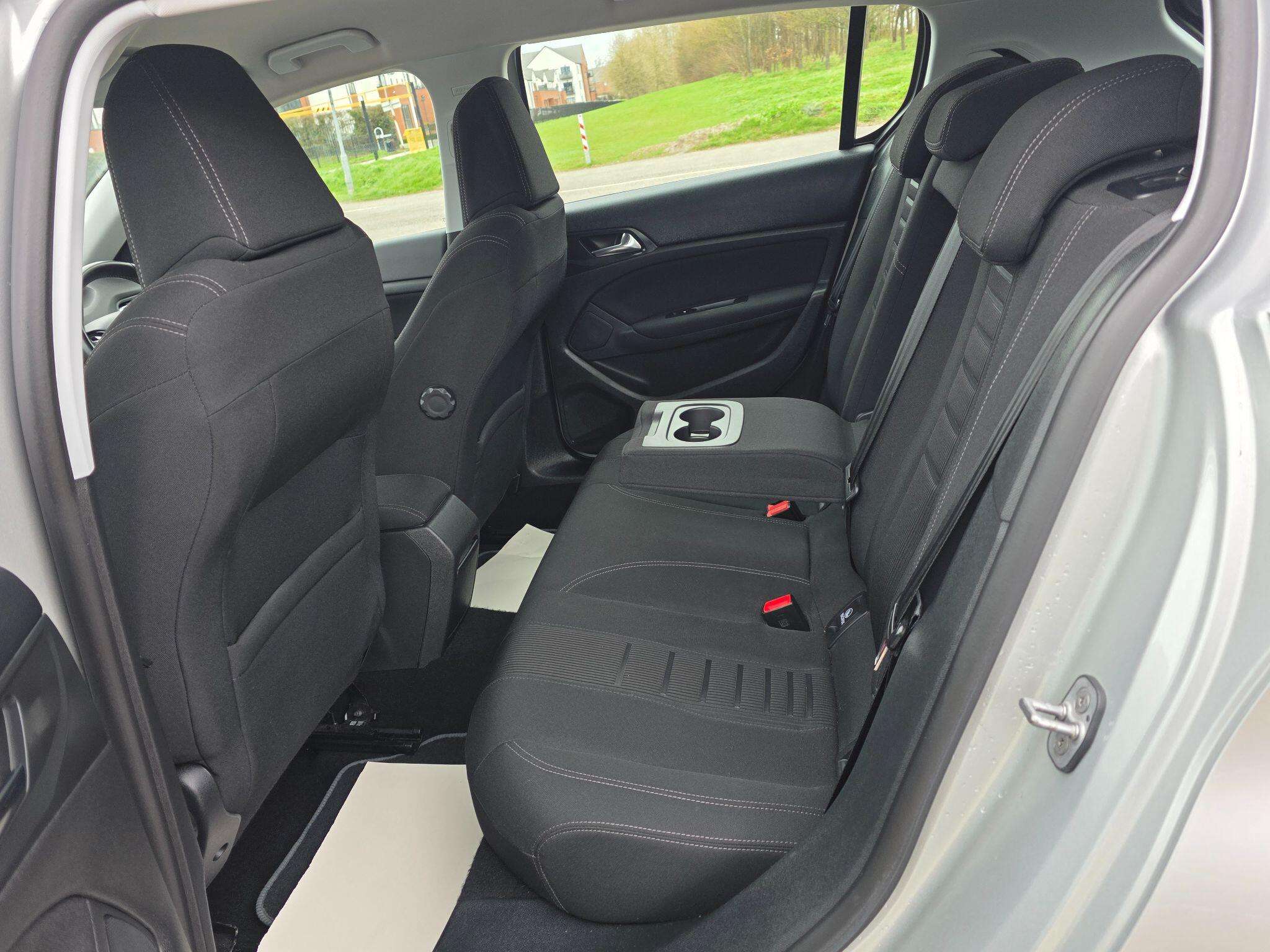 2014 PEUGEOT 308 2014 PEUGEOT 308