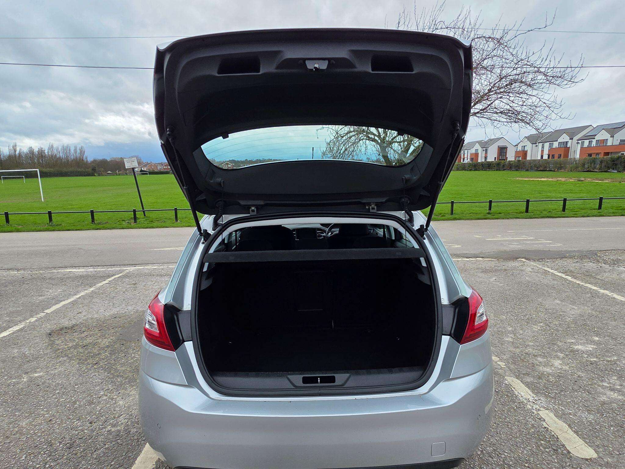 2014 PEUGEOT 308 2014 PEUGEOT 308