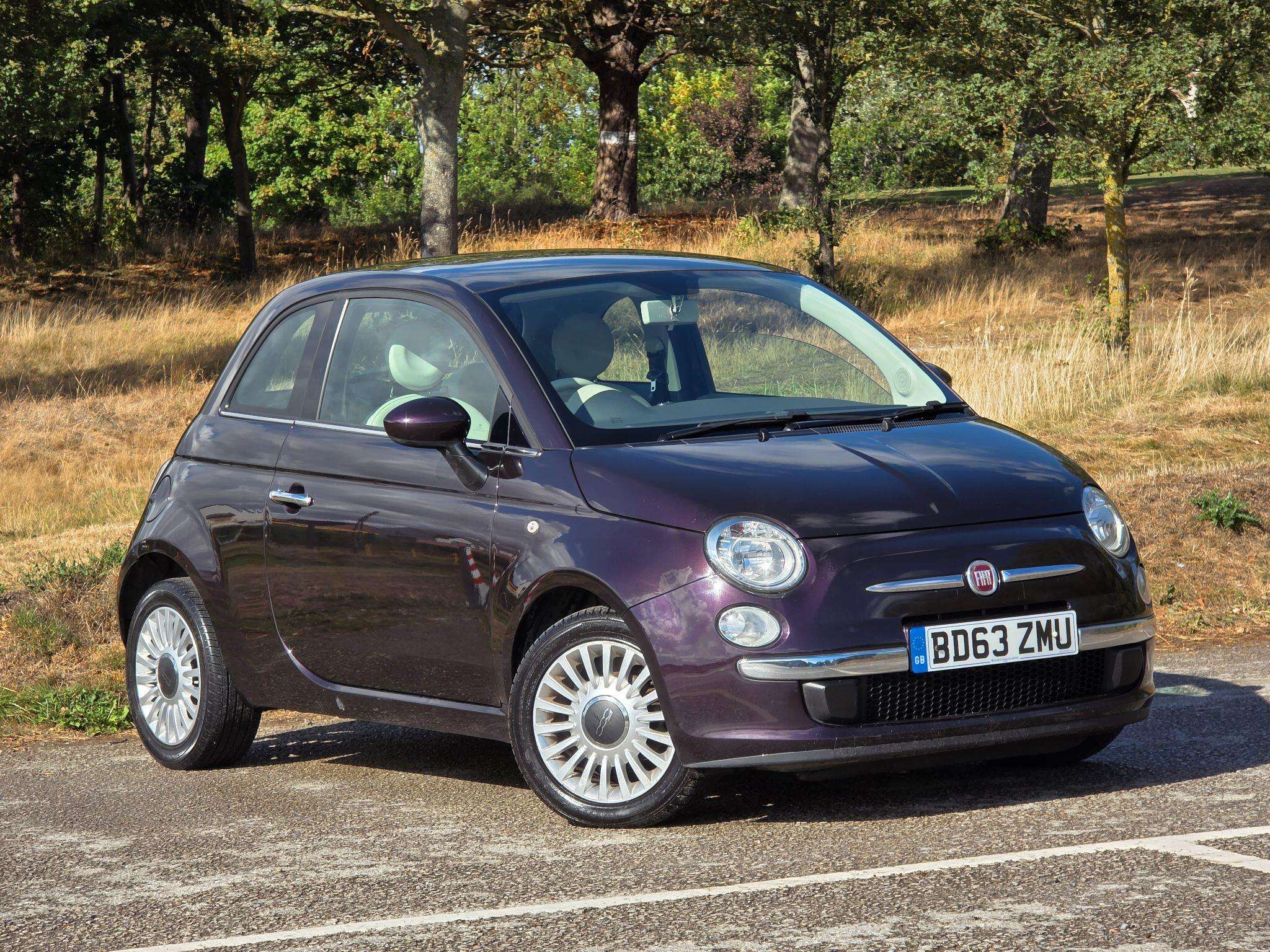 A 2013 FIAT 500 1.2 Lounge Euro 6 (s/s) 3dr A 2013 FIAT 500 1.2 Lounge Euro 6 (s/s) 3dr