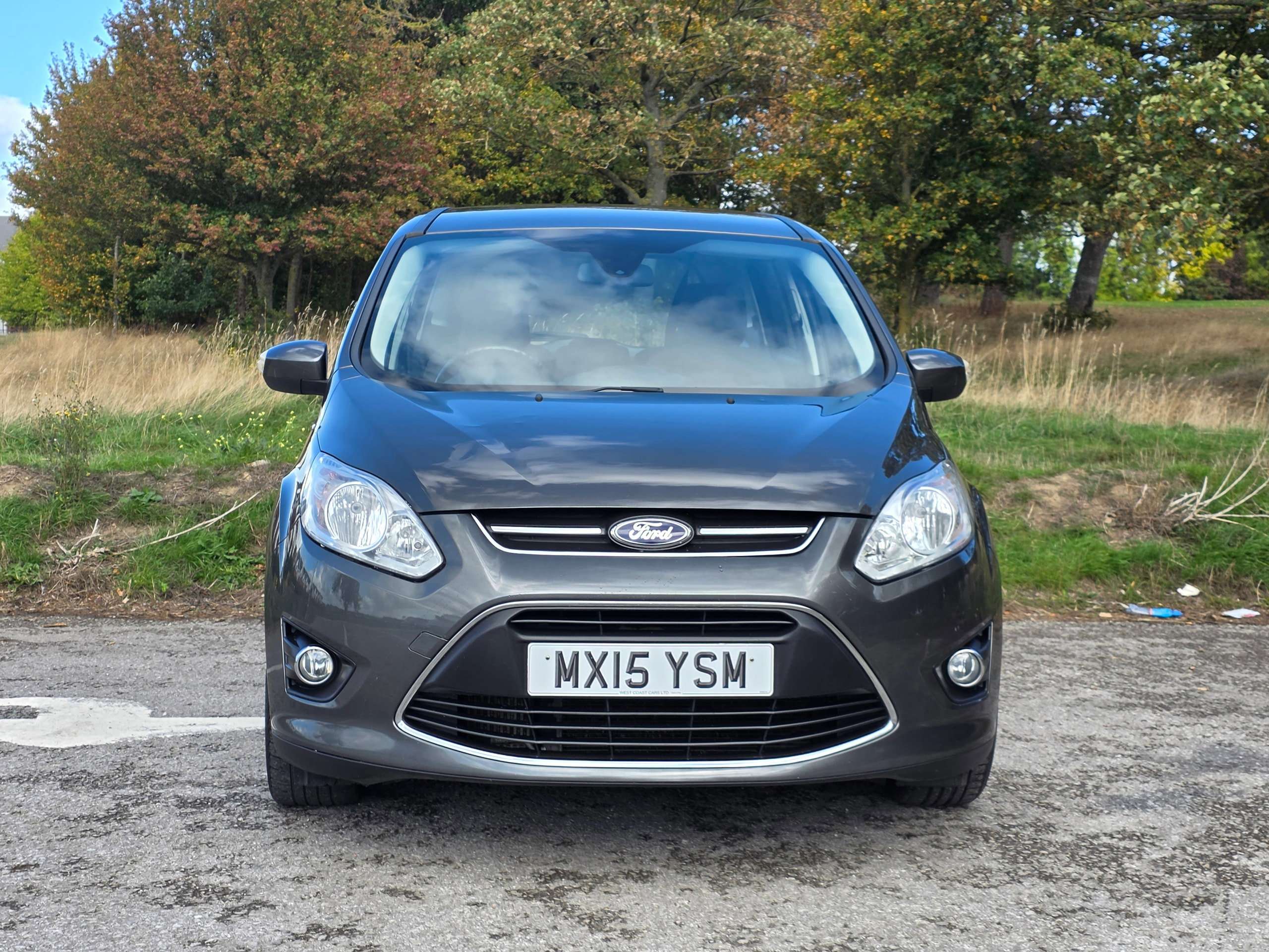 A 2015 FORD GRAND C-MAX 1.6 TDCi Zetec MPV 5dr Diesel Manual Euro 5 (115 ps) A 2015 FORD GRAND C-MAX 1.6 TDCi Zetec MPV 5dr Diesel Manual Euro 5 (115 ps)