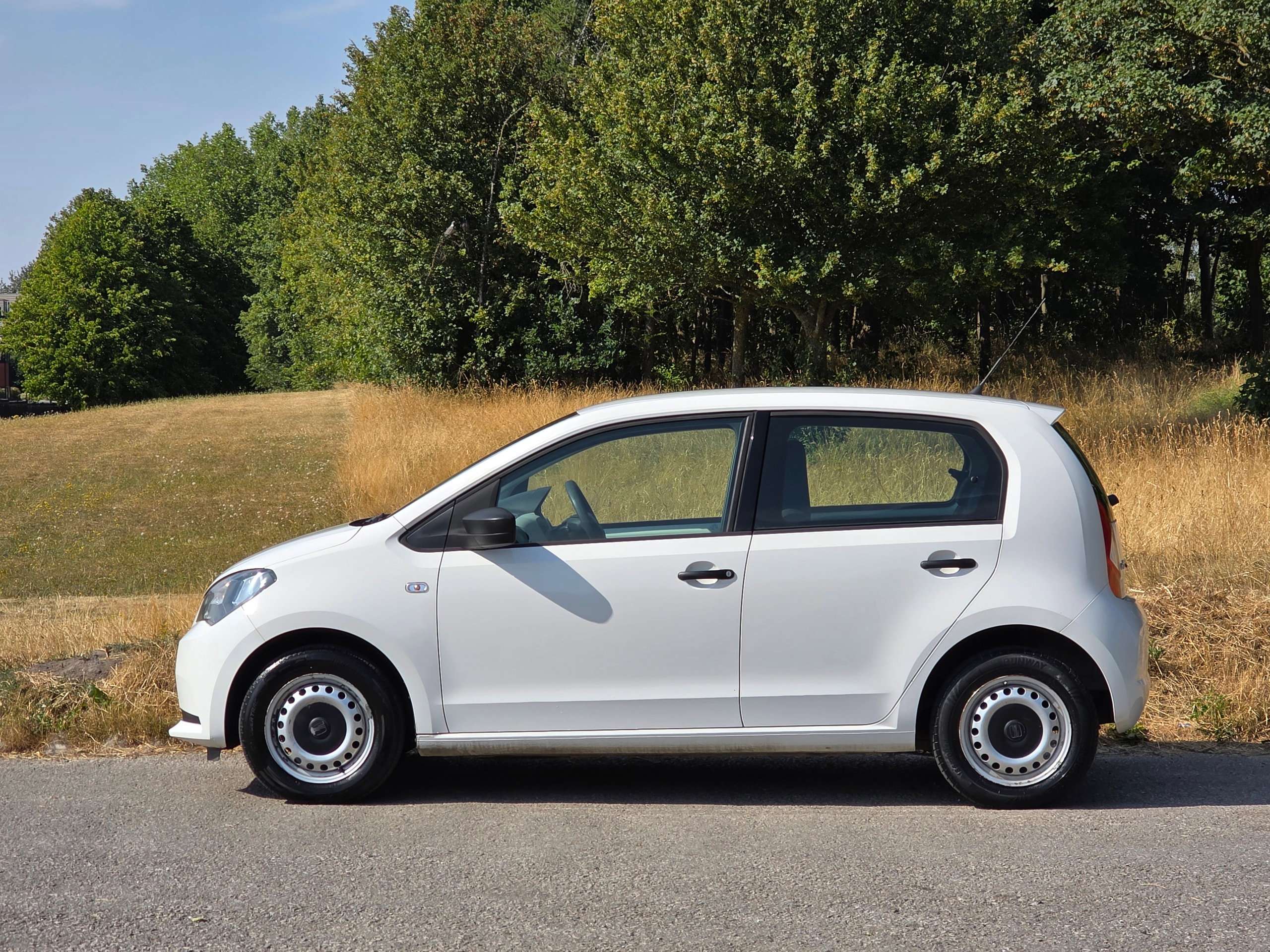 A 2013 SEAT MII 1.0 12v S Hatchback 5dr Petrol Manual Euro 5 (60 ps) A 2013 SEAT MII 1.0 12v S Hatchback 5dr Petrol Manual Euro 5 (60 ps)