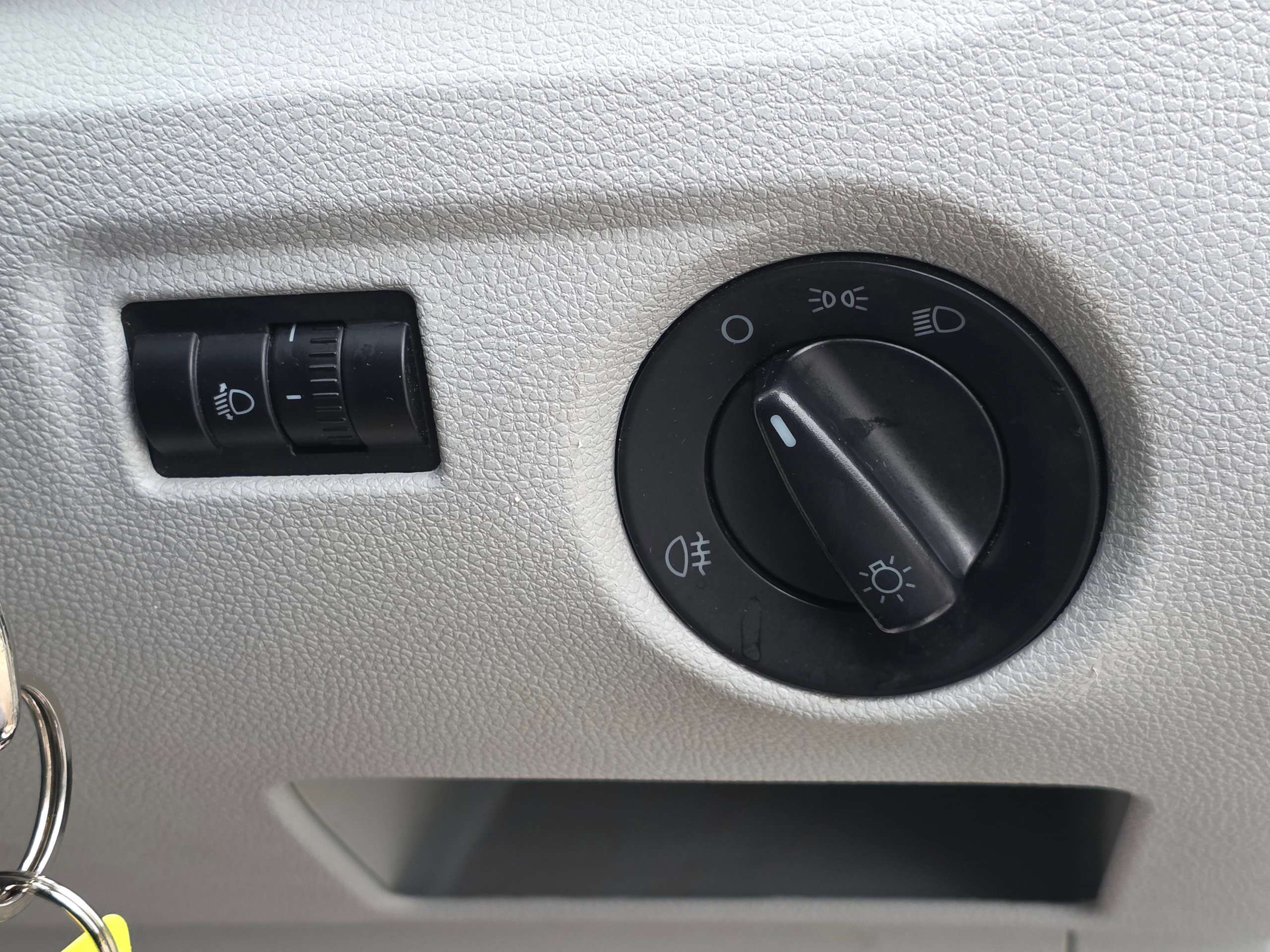 2010 SKODA FABIA 2010 SKODA FABIA