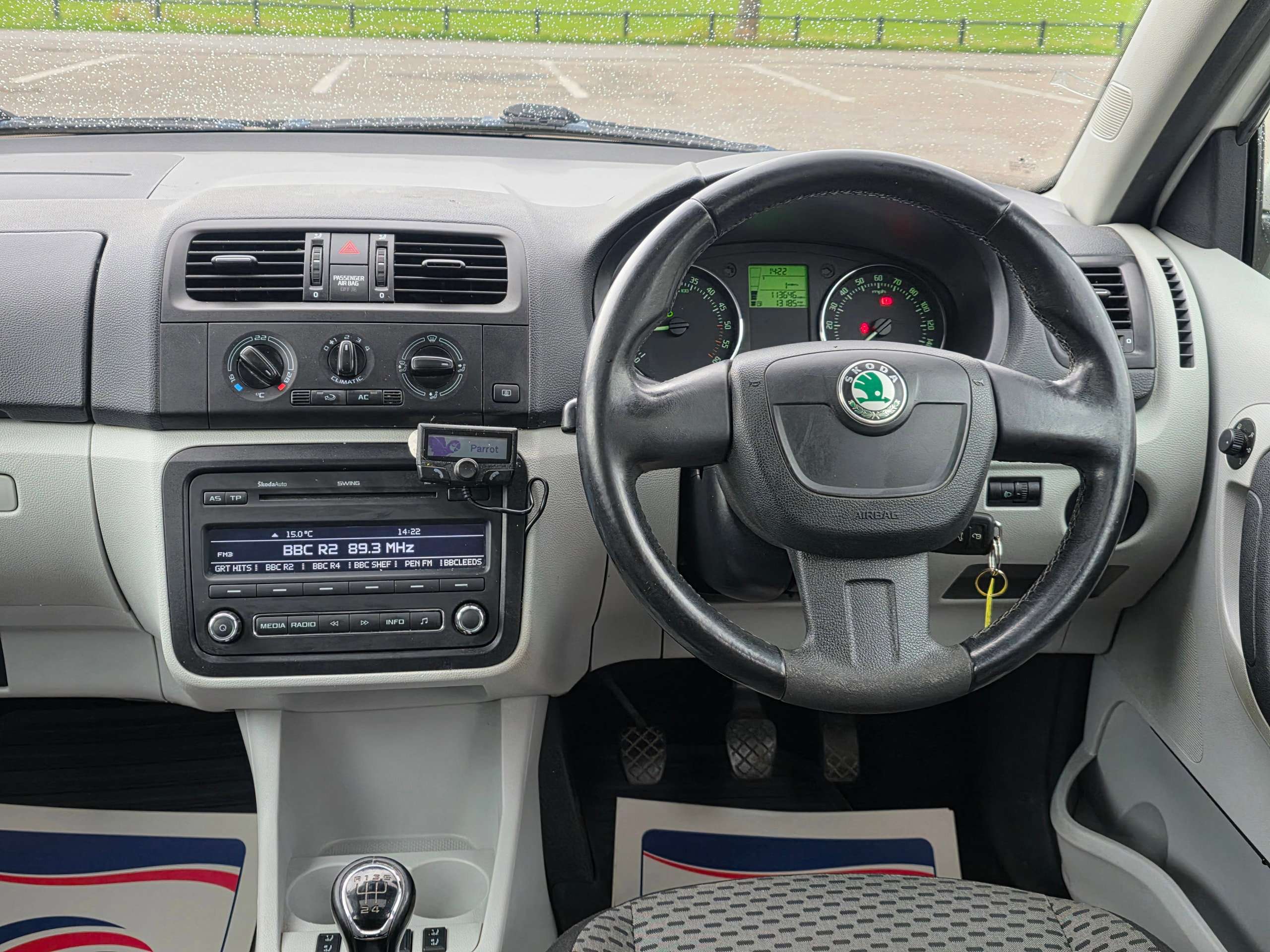 2010 SKODA FABIA 2010 SKODA FABIA