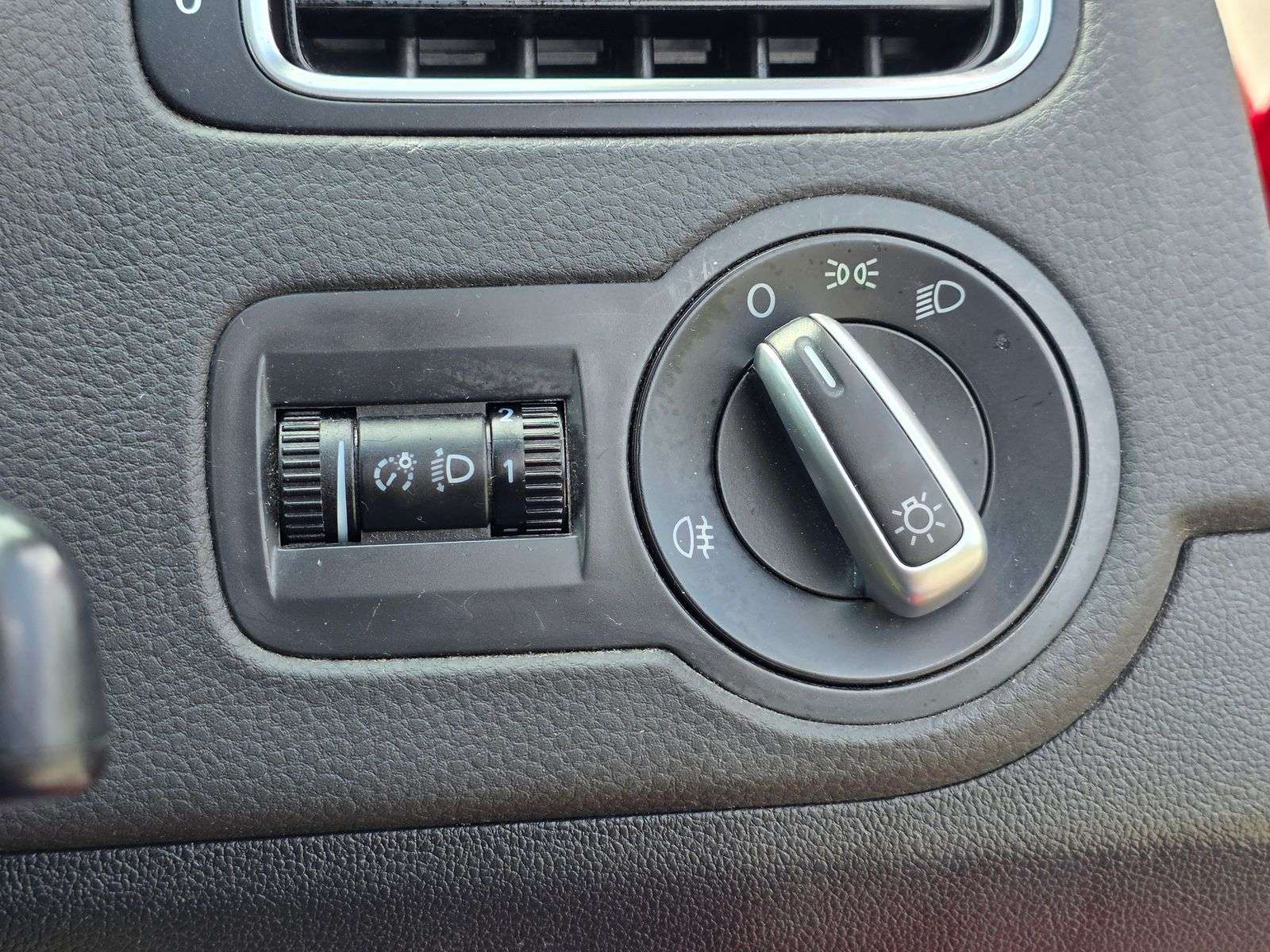2011 VOLKSWAGEN POLO 2011 VOLKSWAGEN POLO