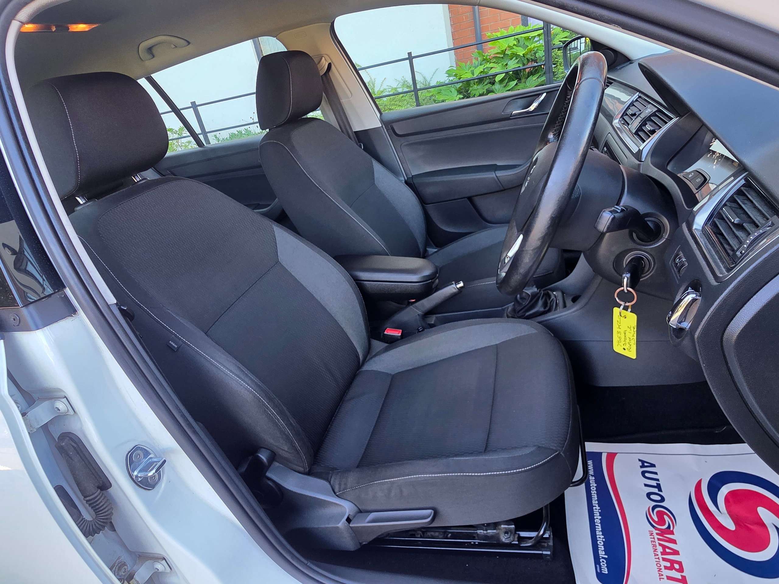 2013 SKODA RAPID SPACEBACK 2013 SKODA RAPID SPACEBACK