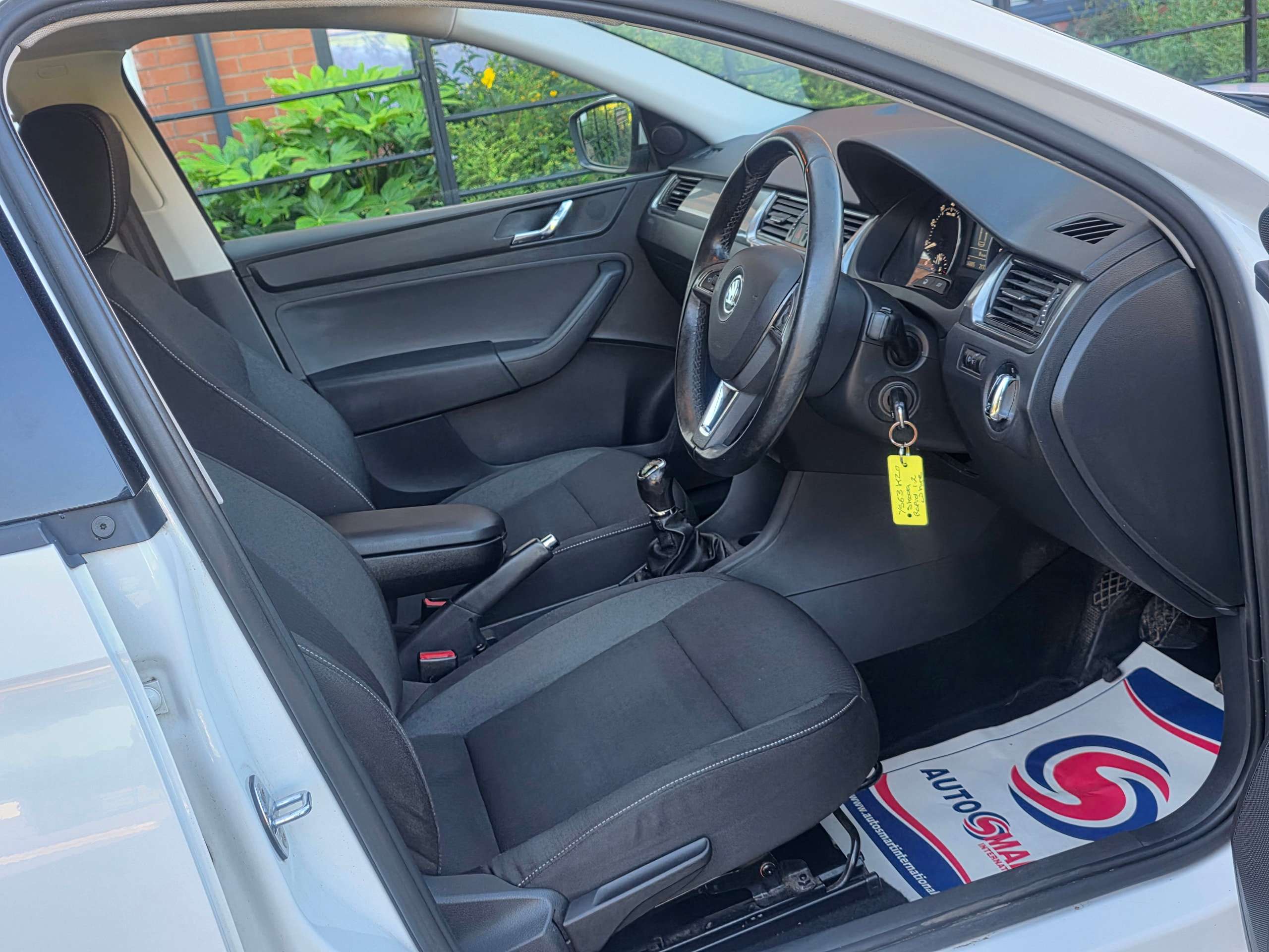 2013 SKODA RAPID SPACEBACK 2013 SKODA RAPID SPACEBACK