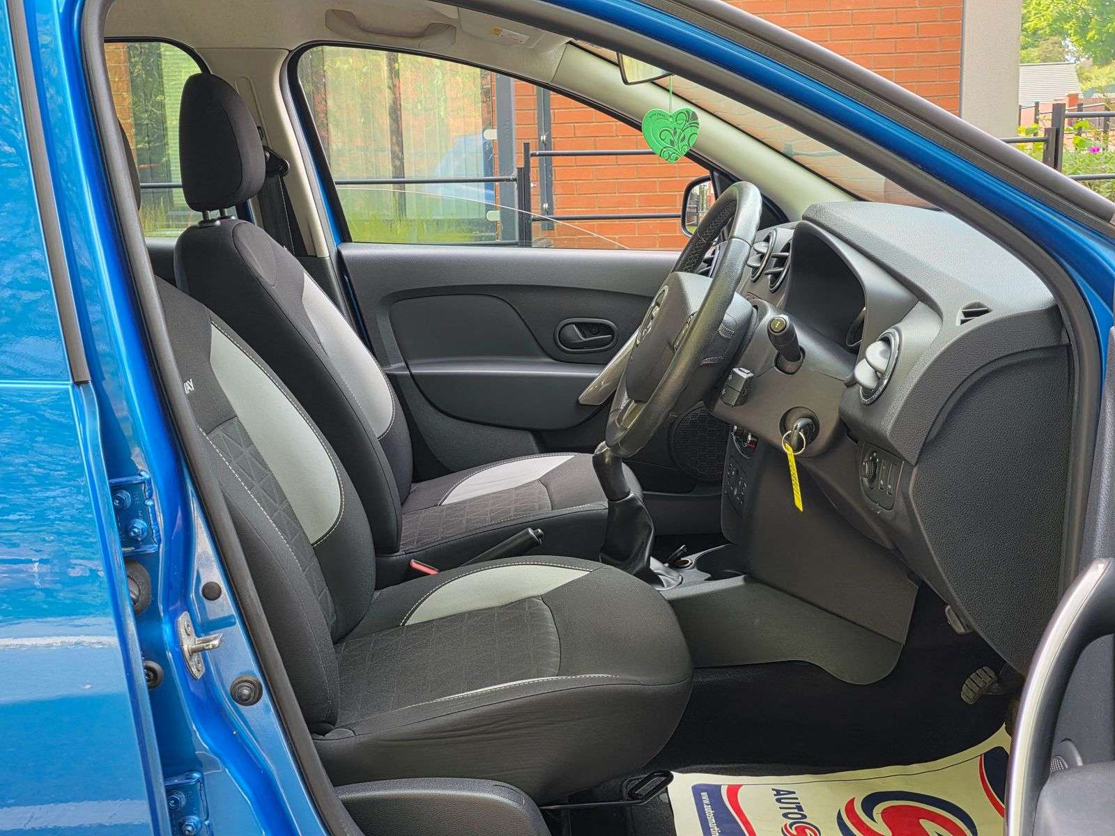 2015 DACIA SANDERO STEPWAY 2015 DACIA SANDERO STEPWAY
