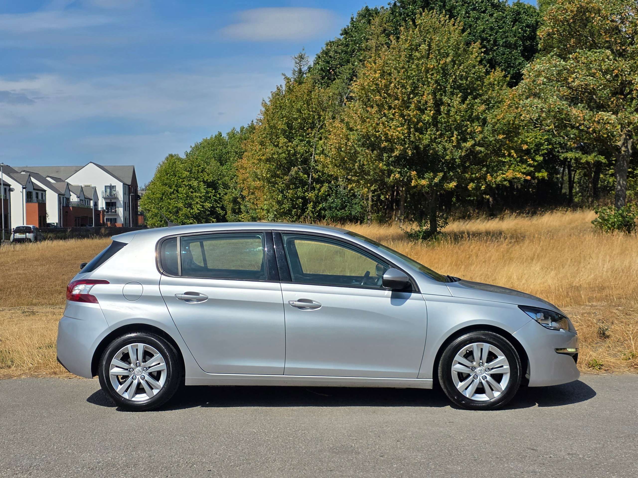 2014 PEUGEOT 308 2014 PEUGEOT 308