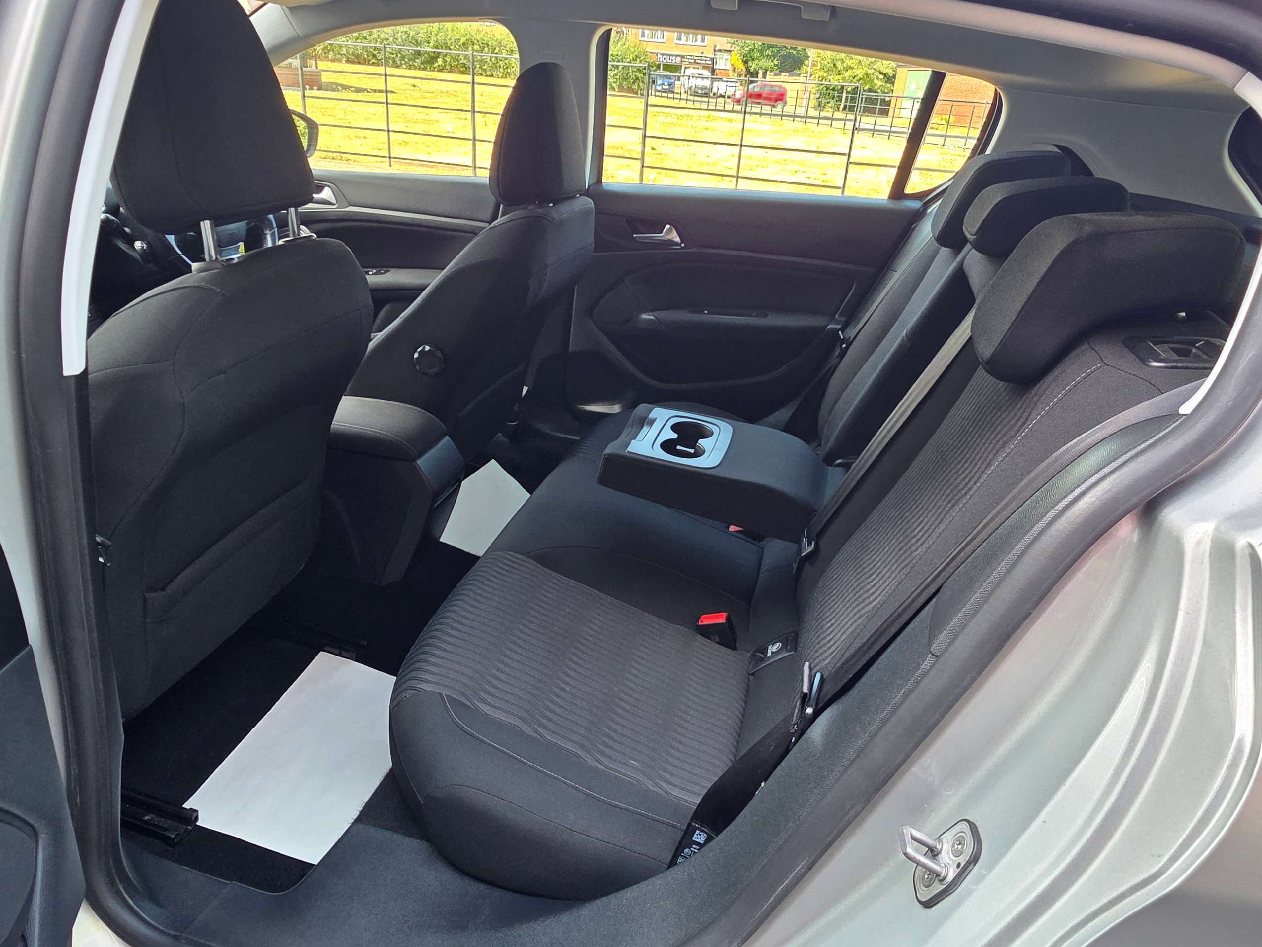 2014 PEUGEOT 308 2014 PEUGEOT 308