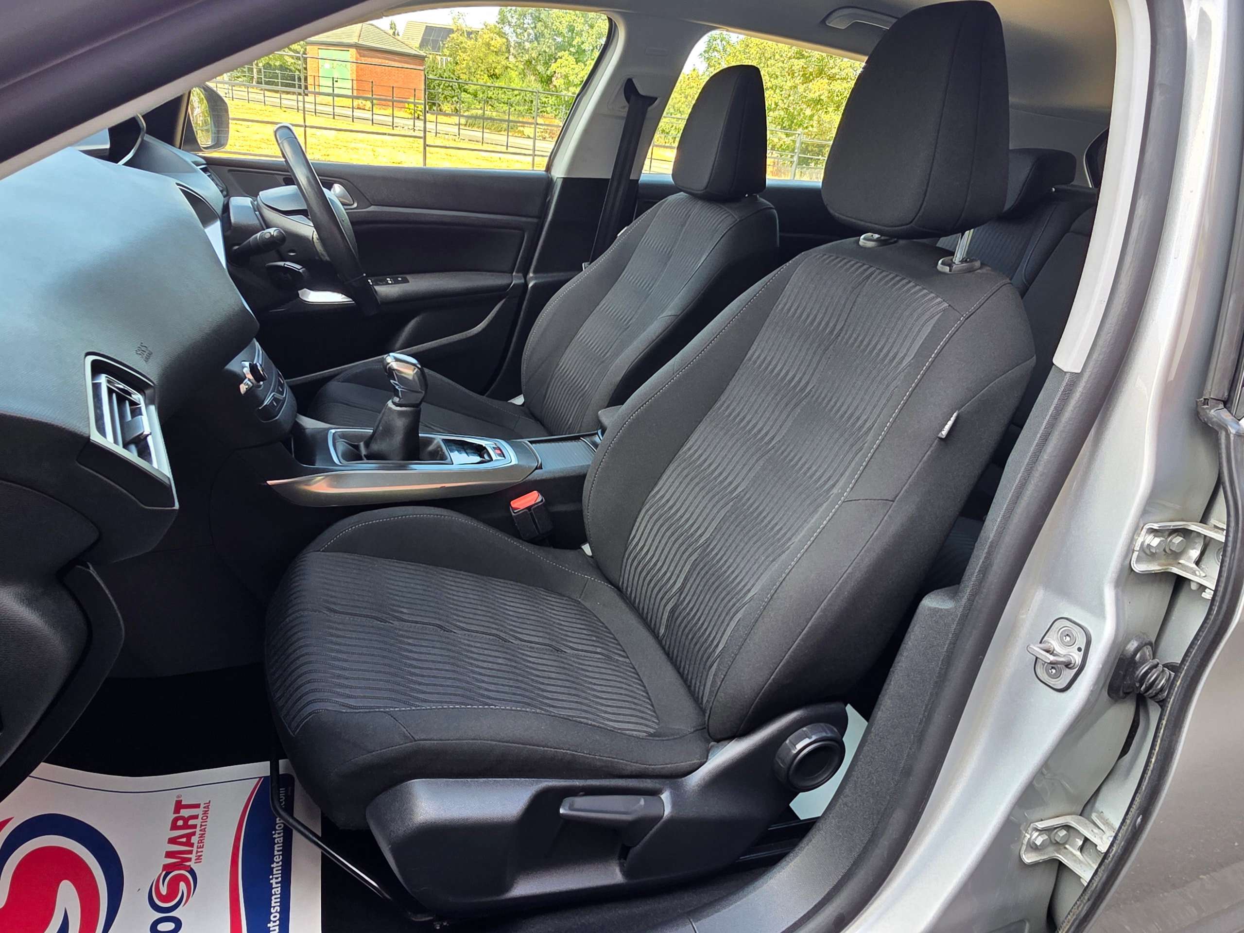 2014 PEUGEOT 308 2014 PEUGEOT 308