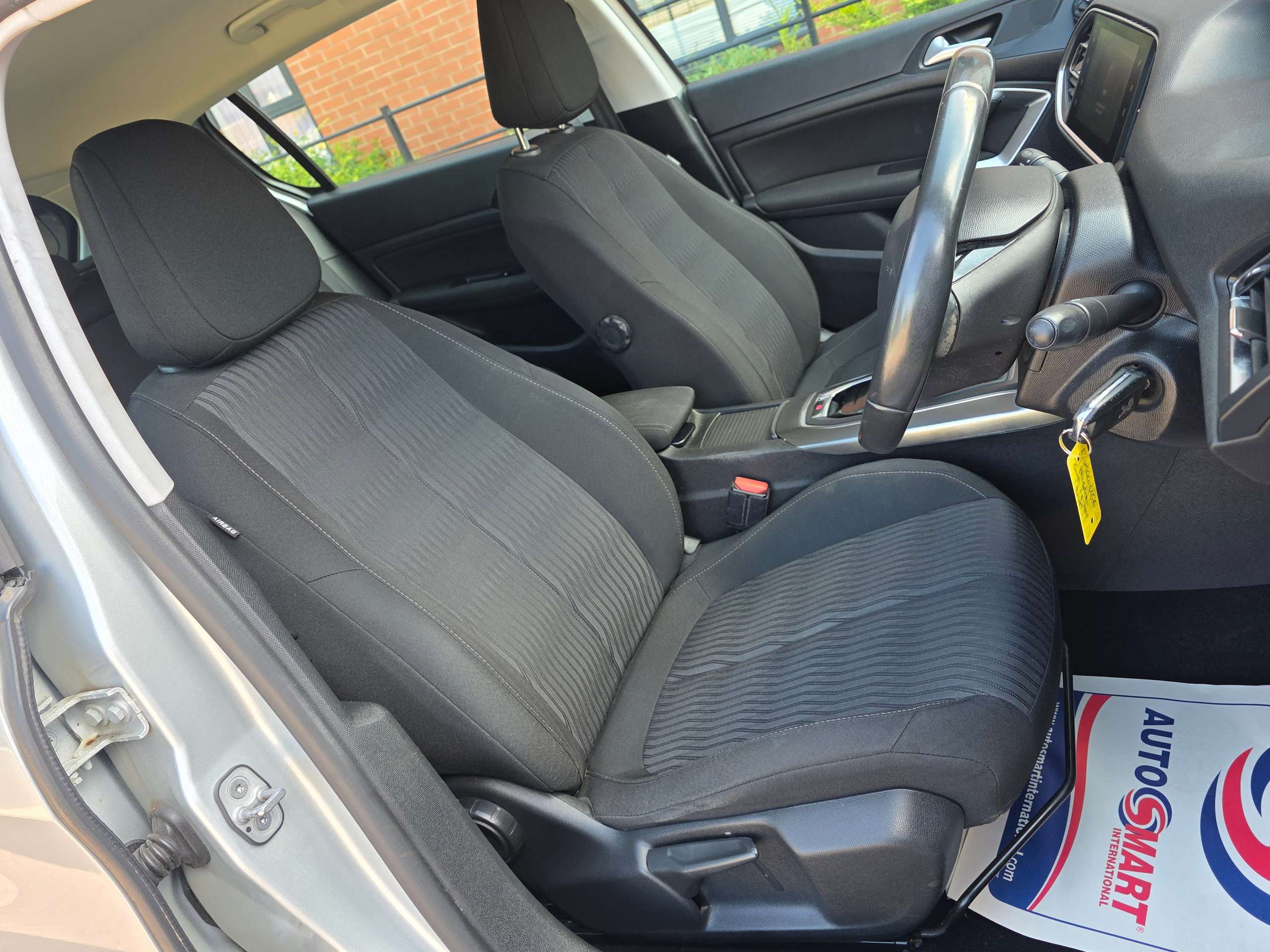 2014 PEUGEOT 308 2014 PEUGEOT 308