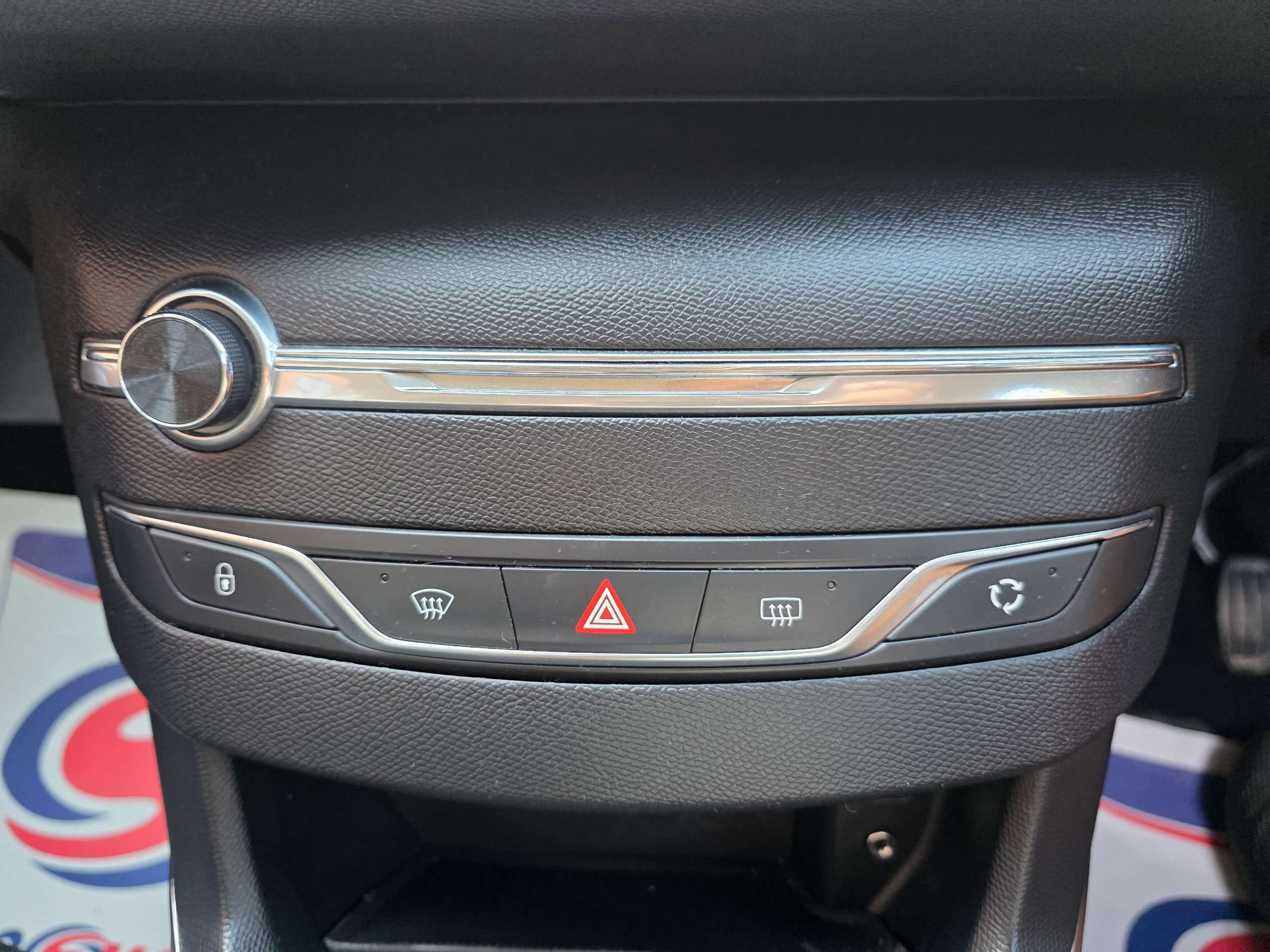 2014 PEUGEOT 308 2014 PEUGEOT 308