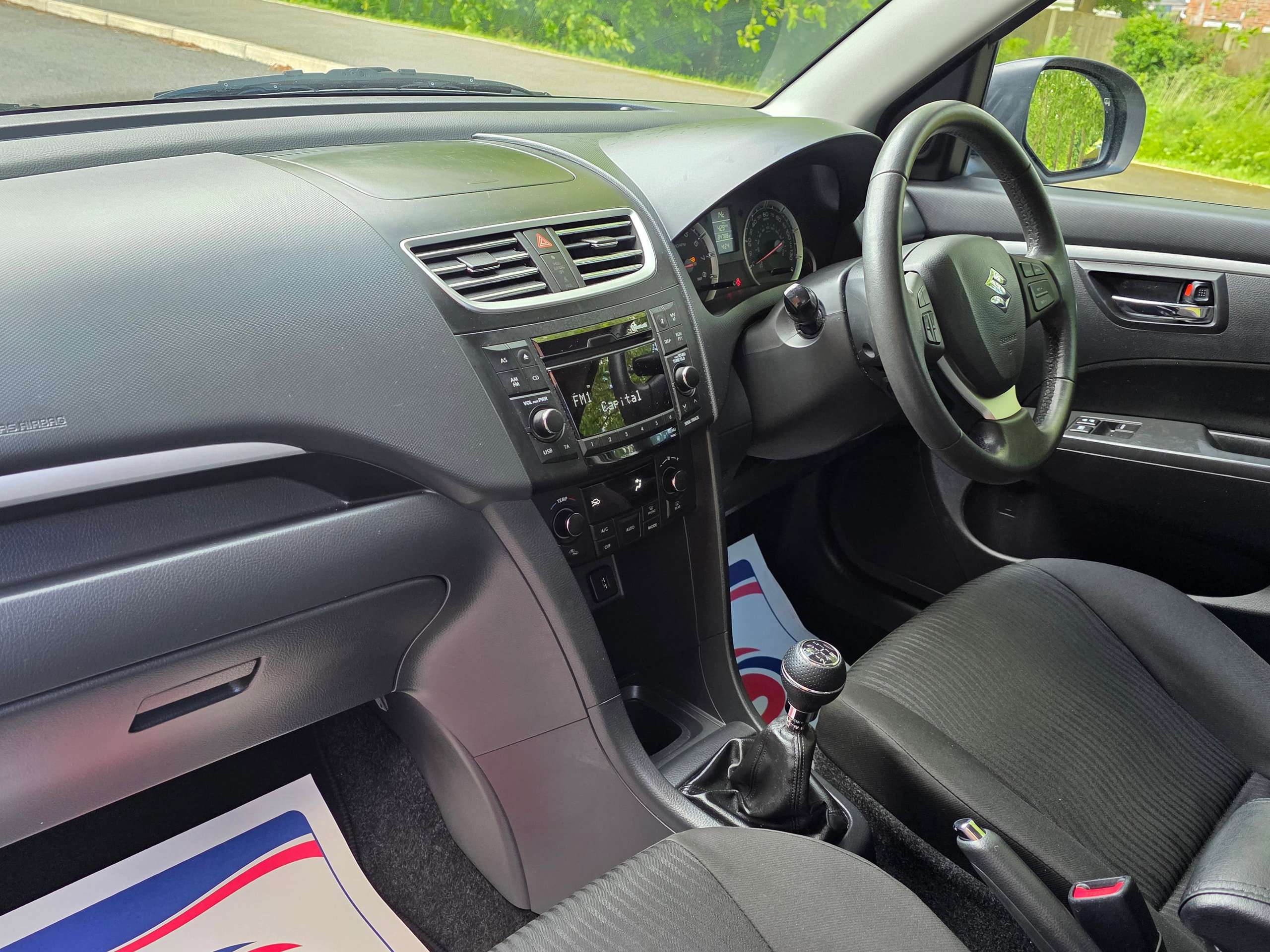 2012 SUZUKI SWIFT 2012 SUZUKI SWIFT