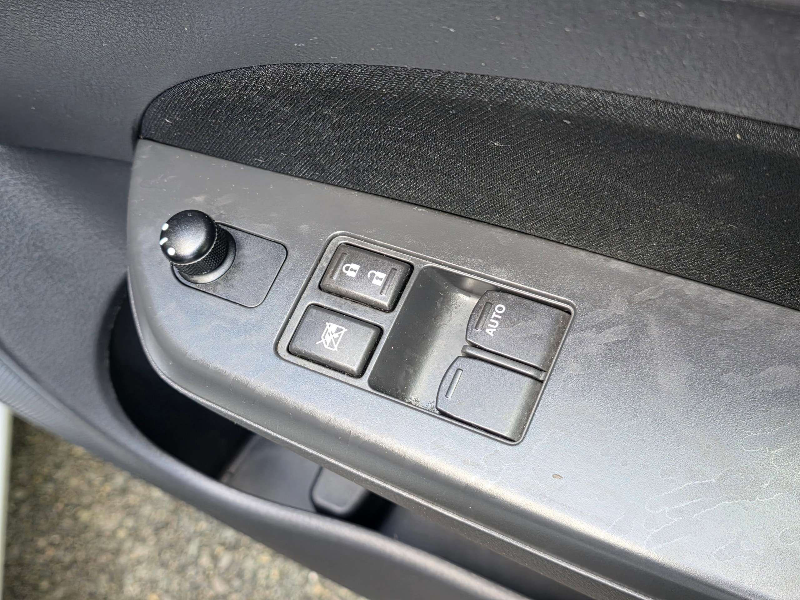 2012 SUZUKI SWIFT 2012 SUZUKI SWIFT