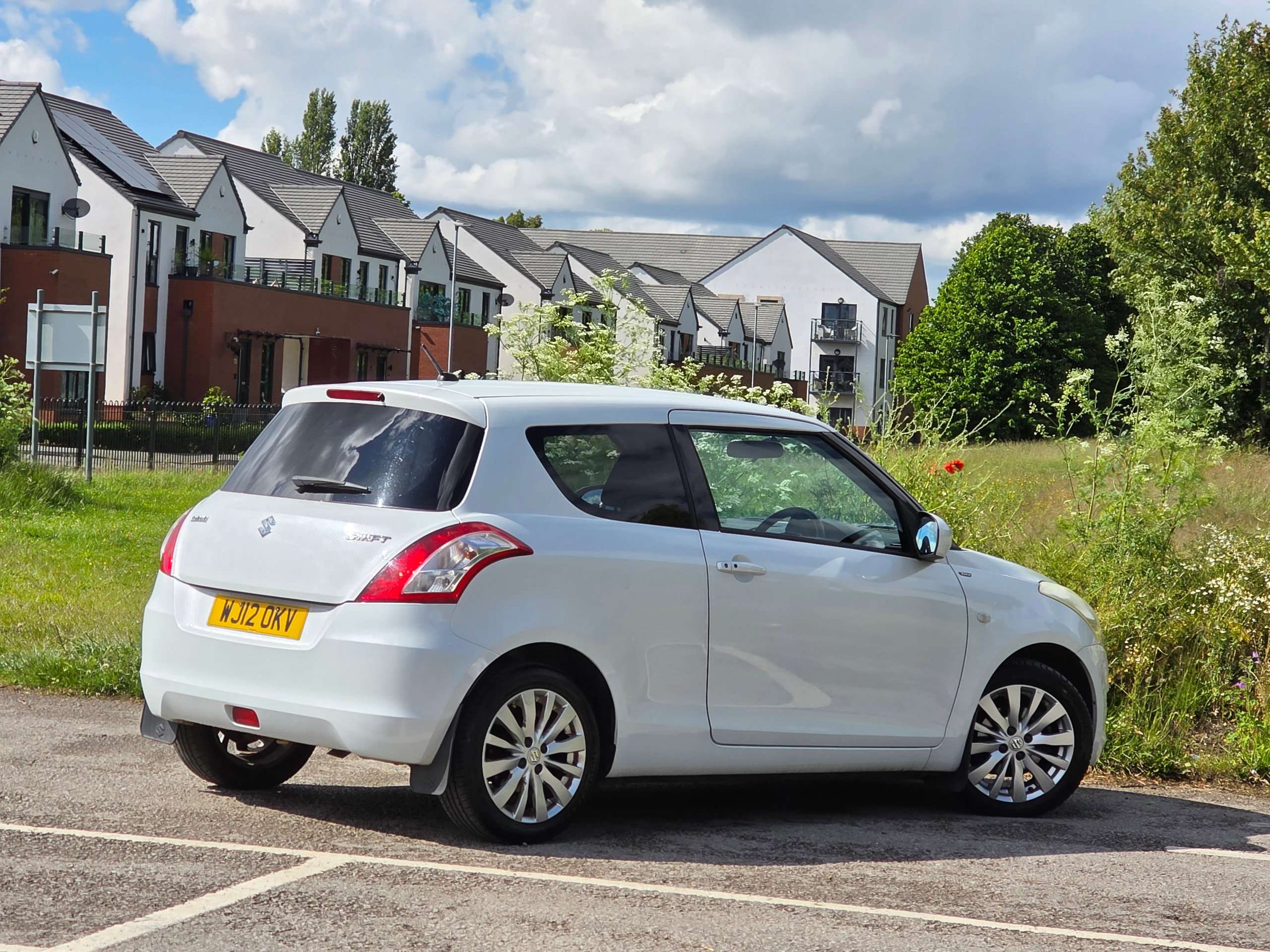 2012 SUZUKI SWIFT 2012 SUZUKI SWIFT