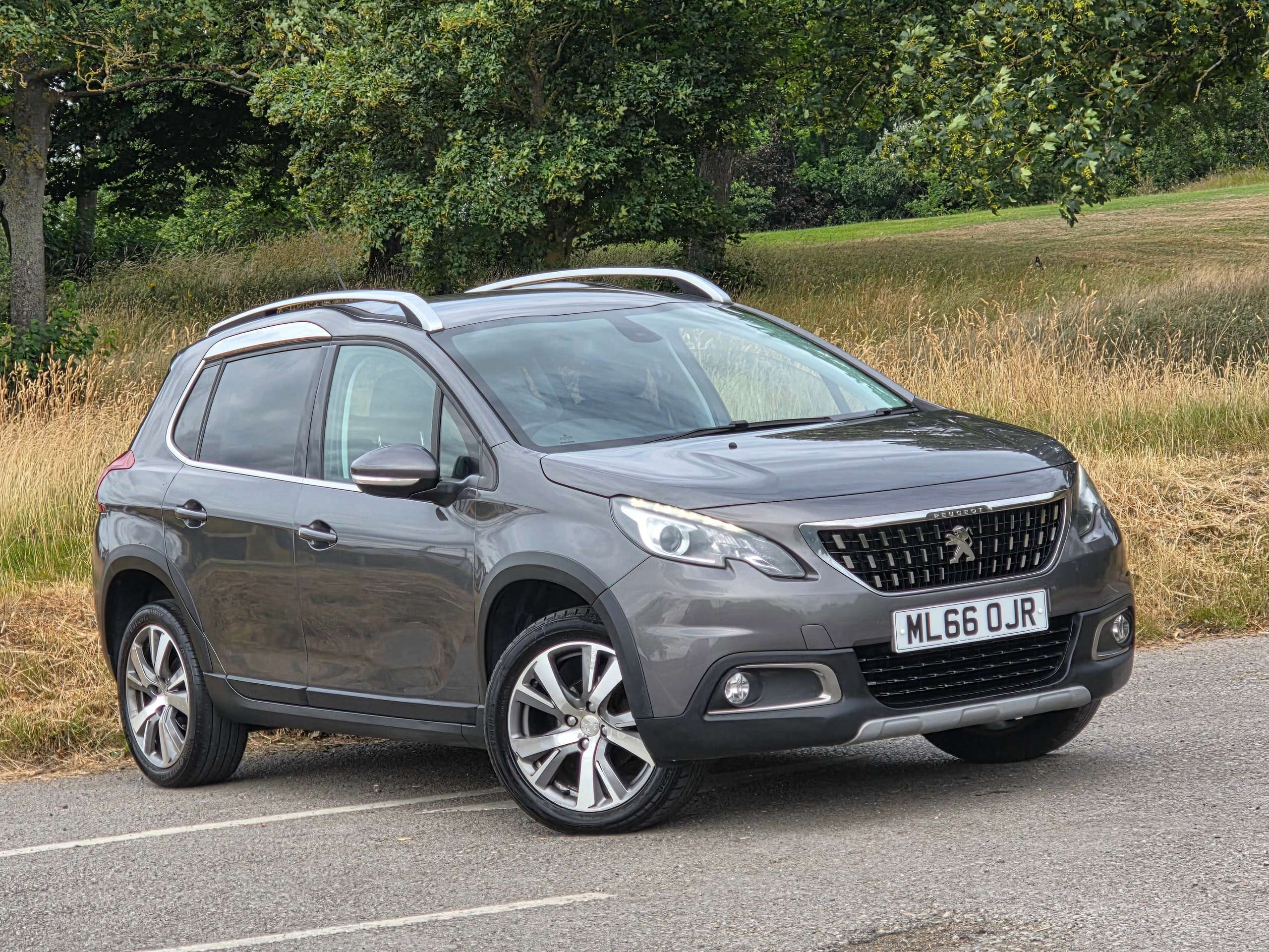 A 2016 PEUGEOT 2008 1.6 BlueHDi Allure SUV 5dr Diesel Manual Euro 6 (100 ps) A 2016 PEUGEOT 2008 1.6 BlueHDi Allure SUV 5dr Diesel Manual Euro 6 (100 ps)