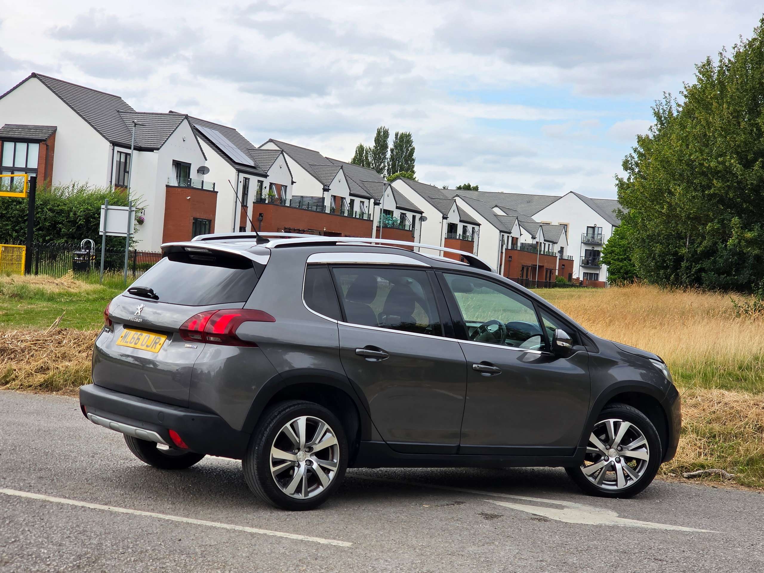 2016 PEUGEOT 2008 2016 PEUGEOT 2008