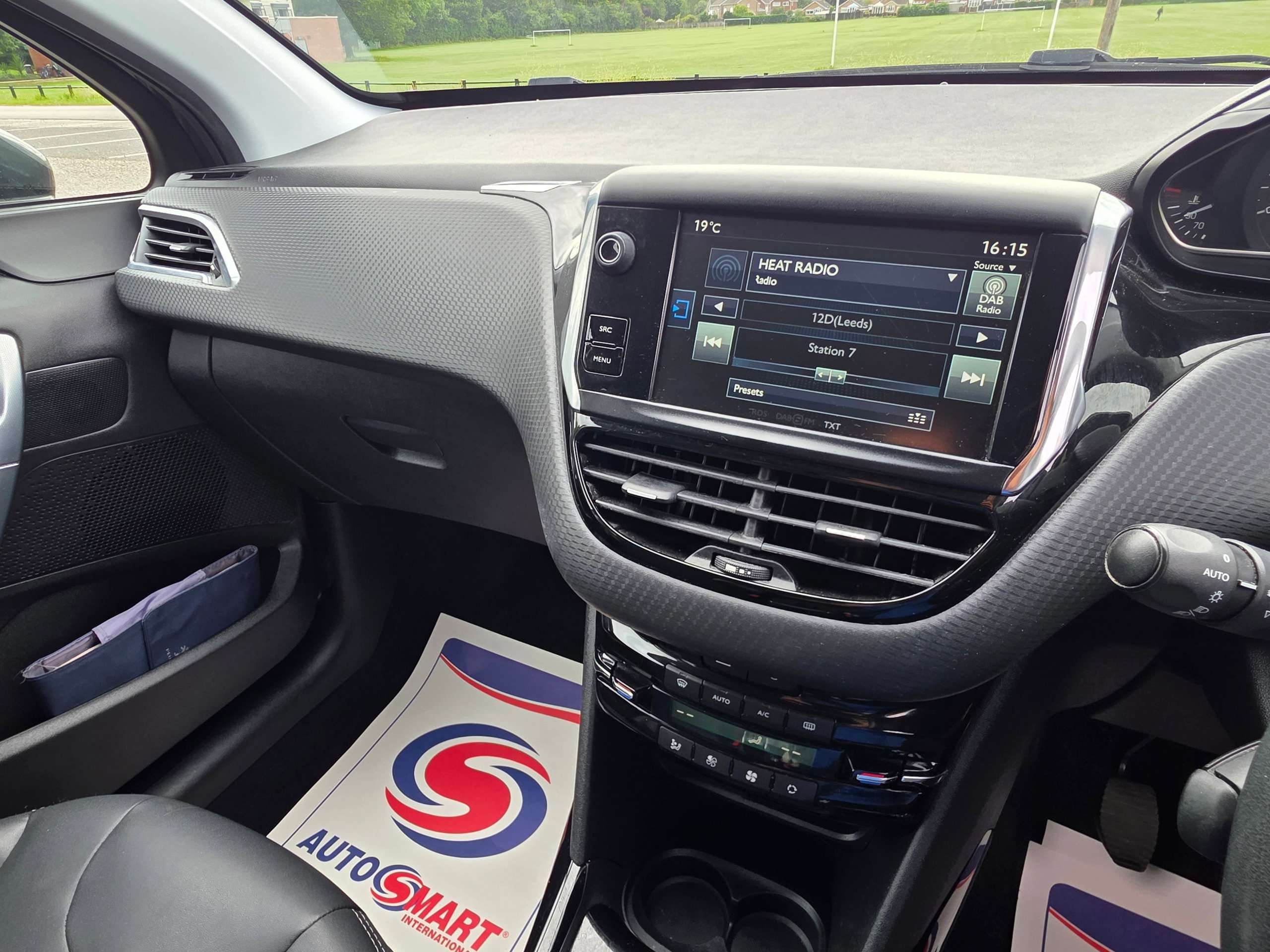 2016 PEUGEOT 2008 2016 PEUGEOT 2008