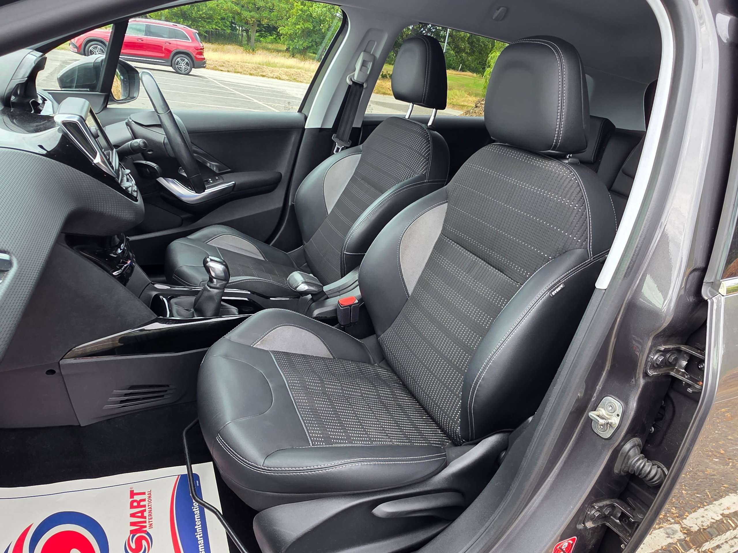 2016 PEUGEOT 2008 2016 PEUGEOT 2008