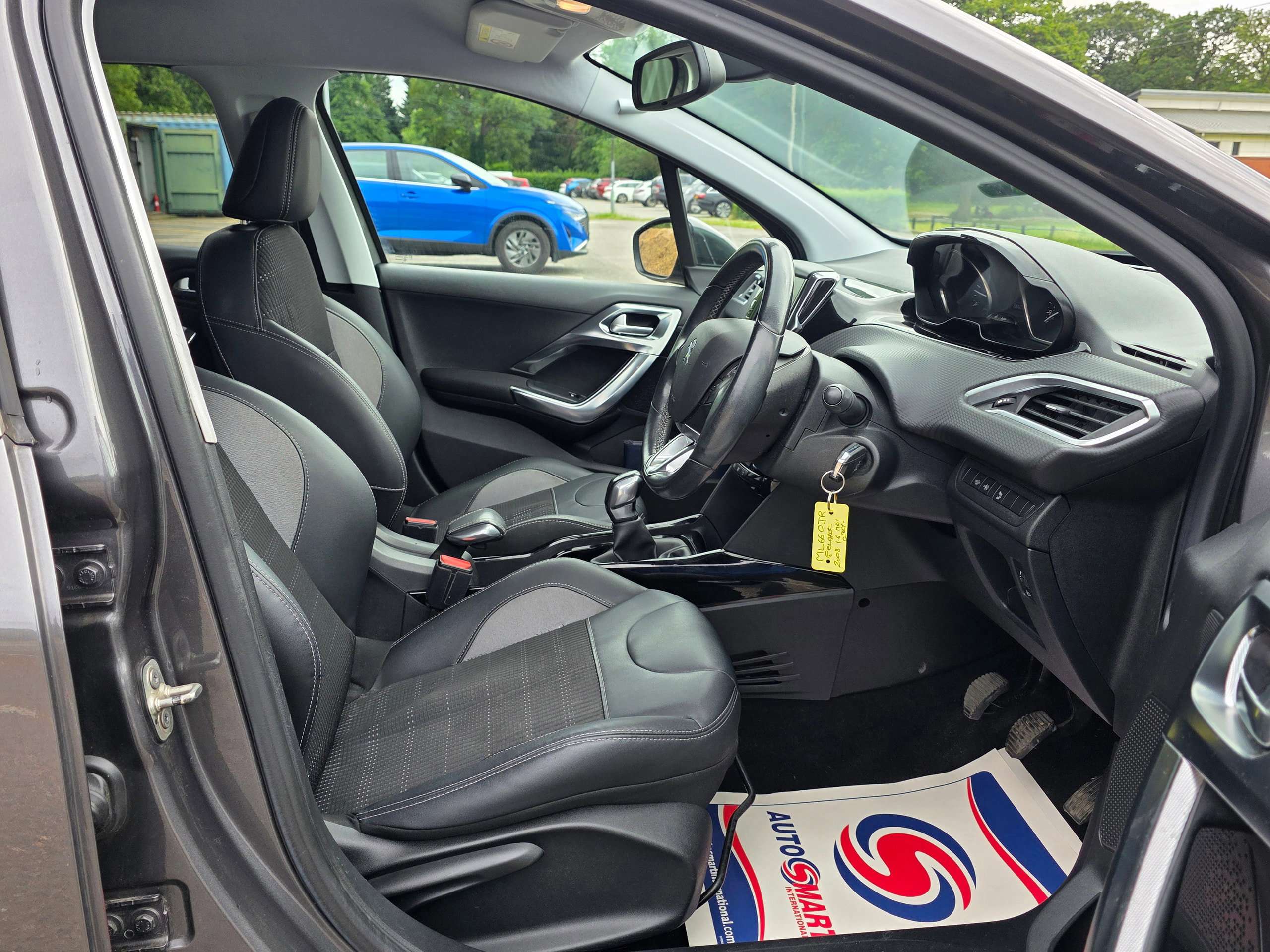 2016 PEUGEOT 2008 2016 PEUGEOT 2008