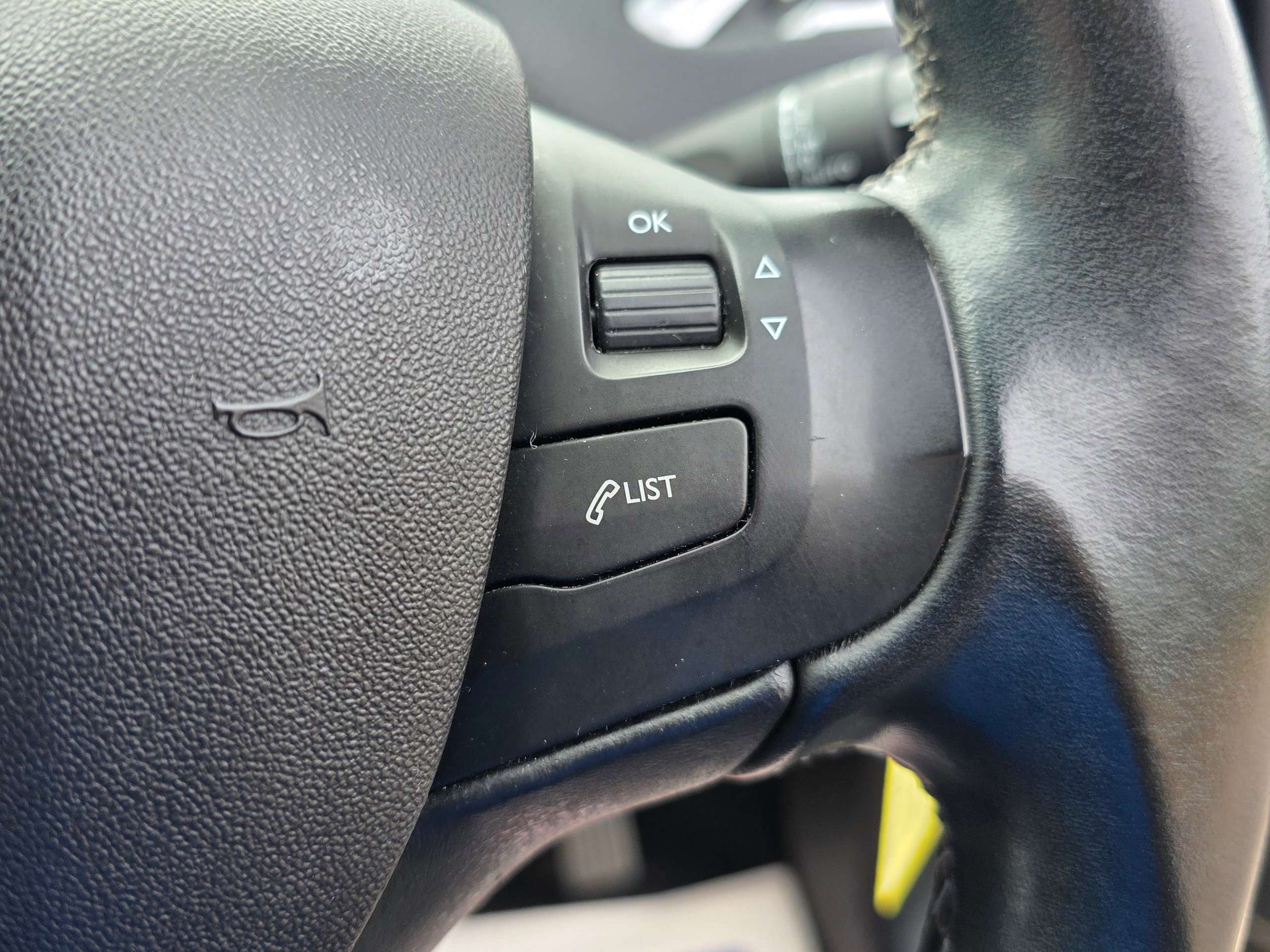 2016 PEUGEOT 2008 2016 PEUGEOT 2008
