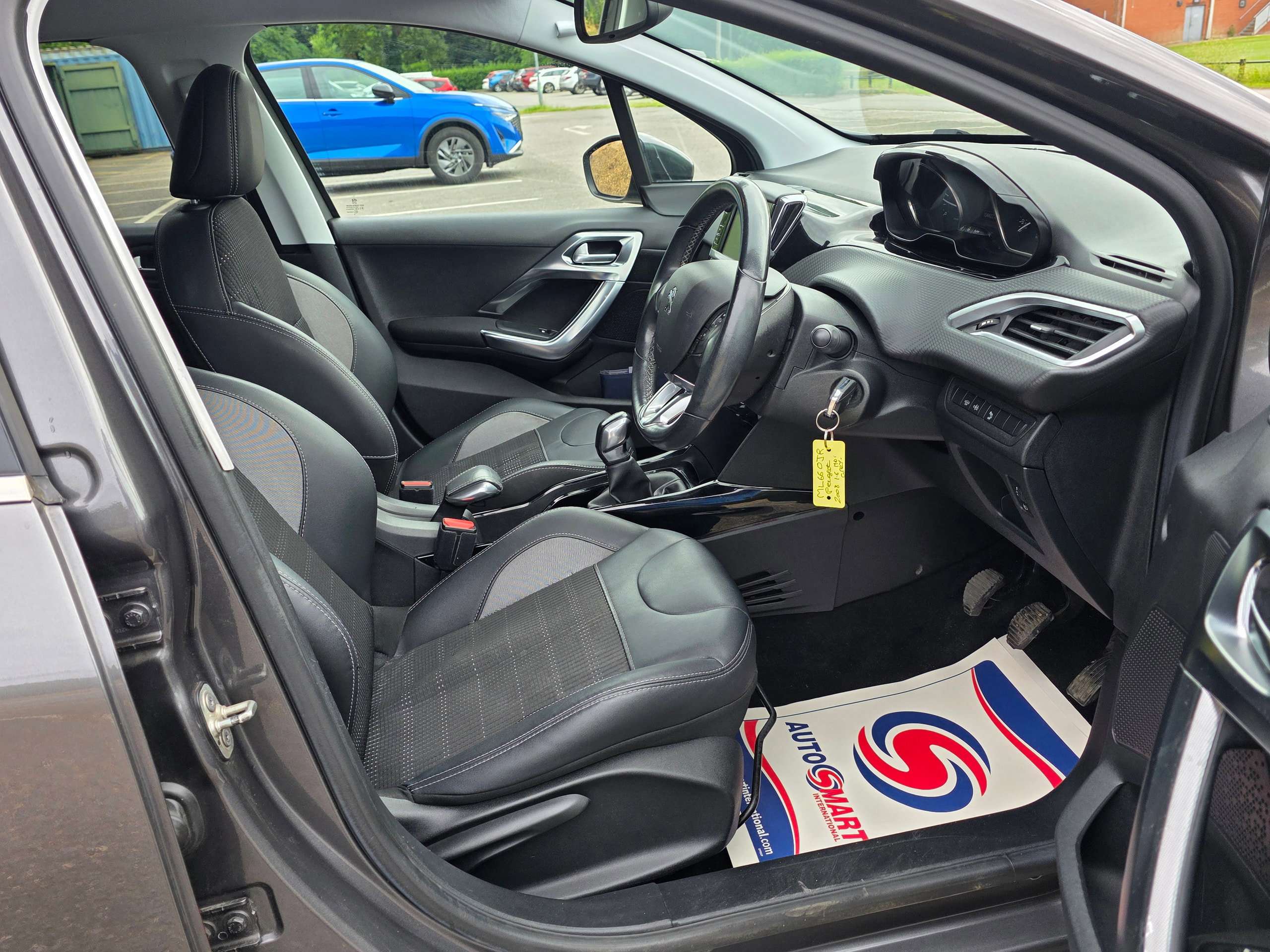 2016 PEUGEOT 2008 2016 PEUGEOT 2008