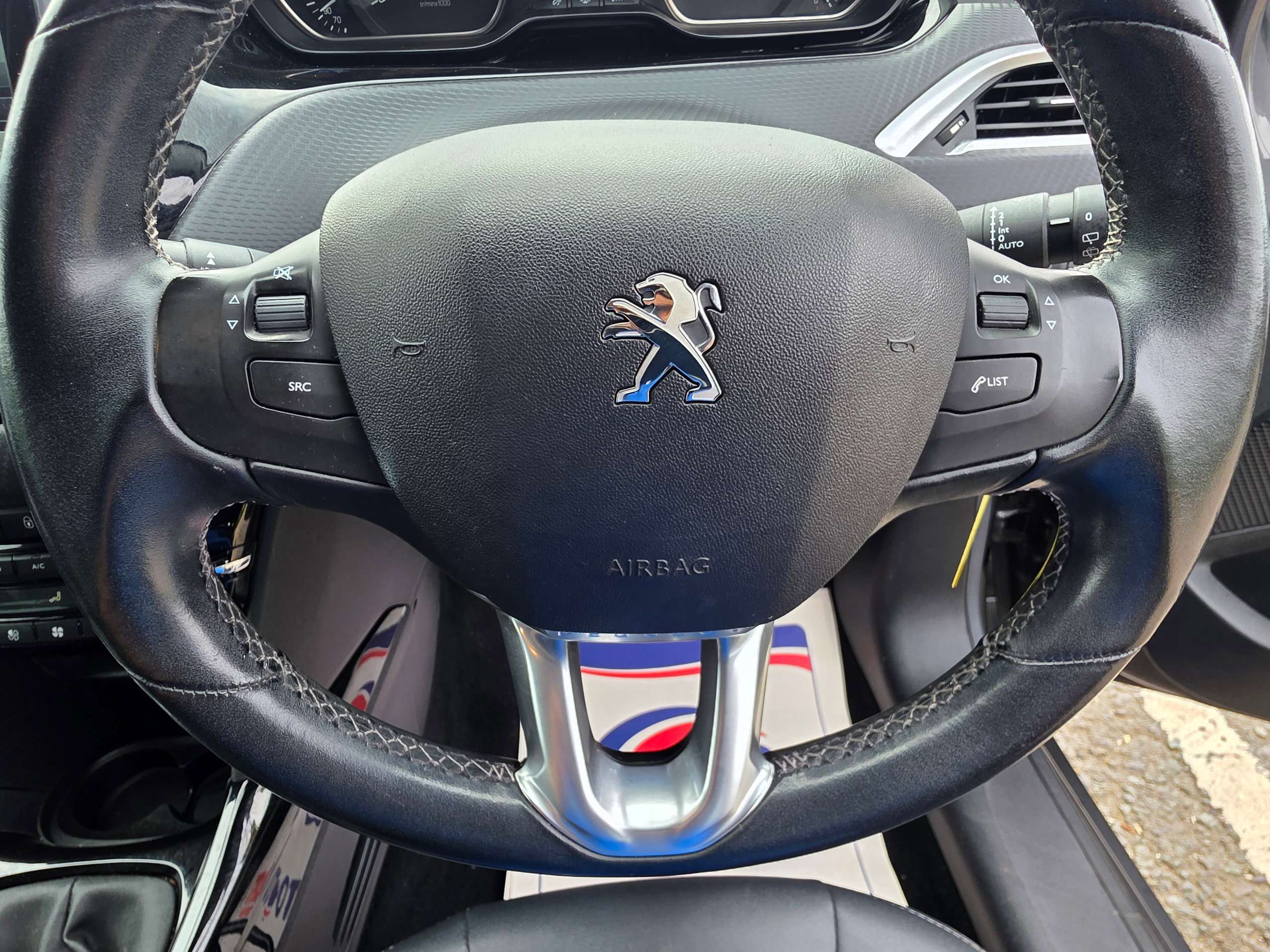 2016 PEUGEOT 2008 2016 PEUGEOT 2008