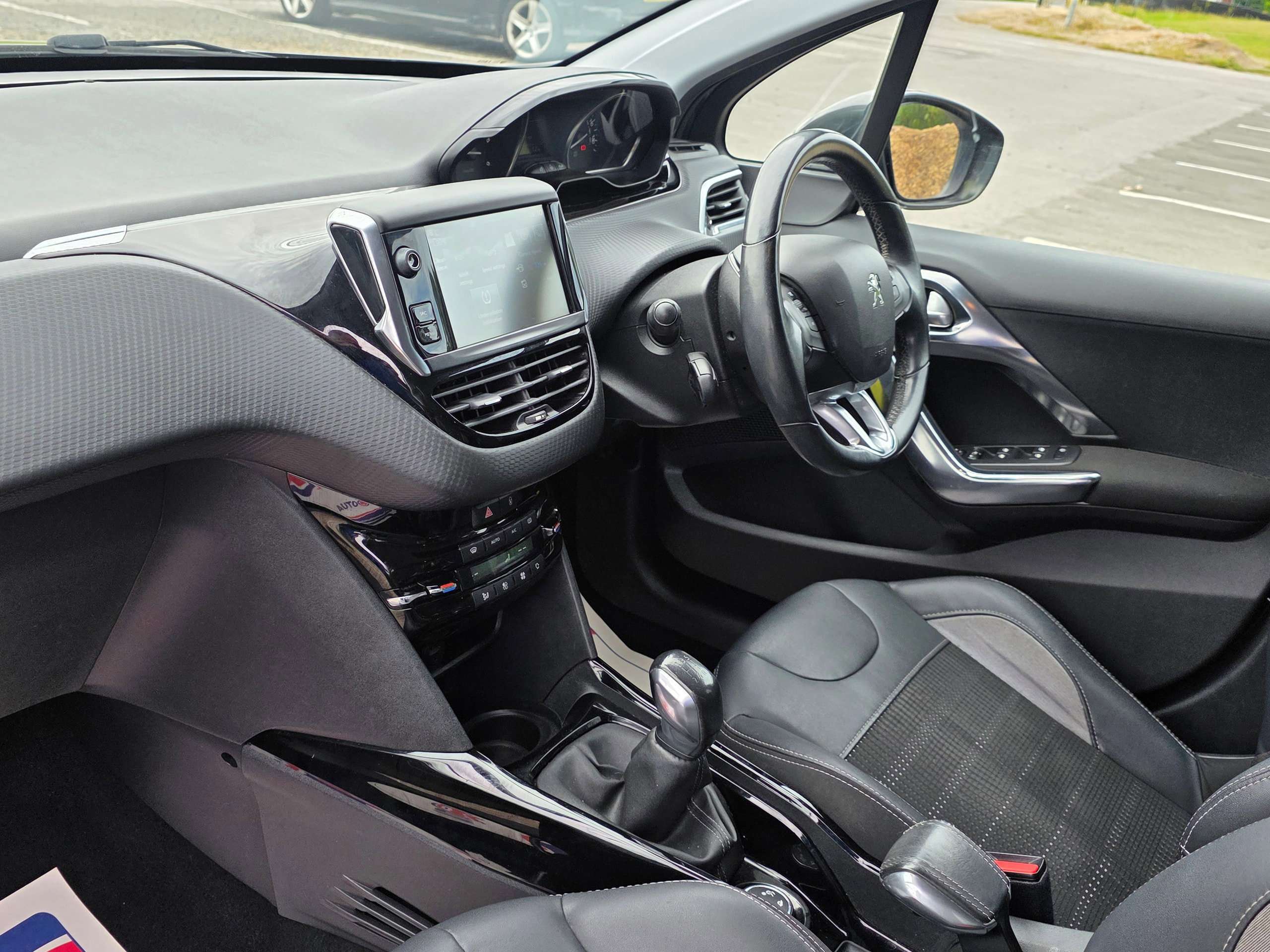 2016 PEUGEOT 2008 2016 PEUGEOT 2008