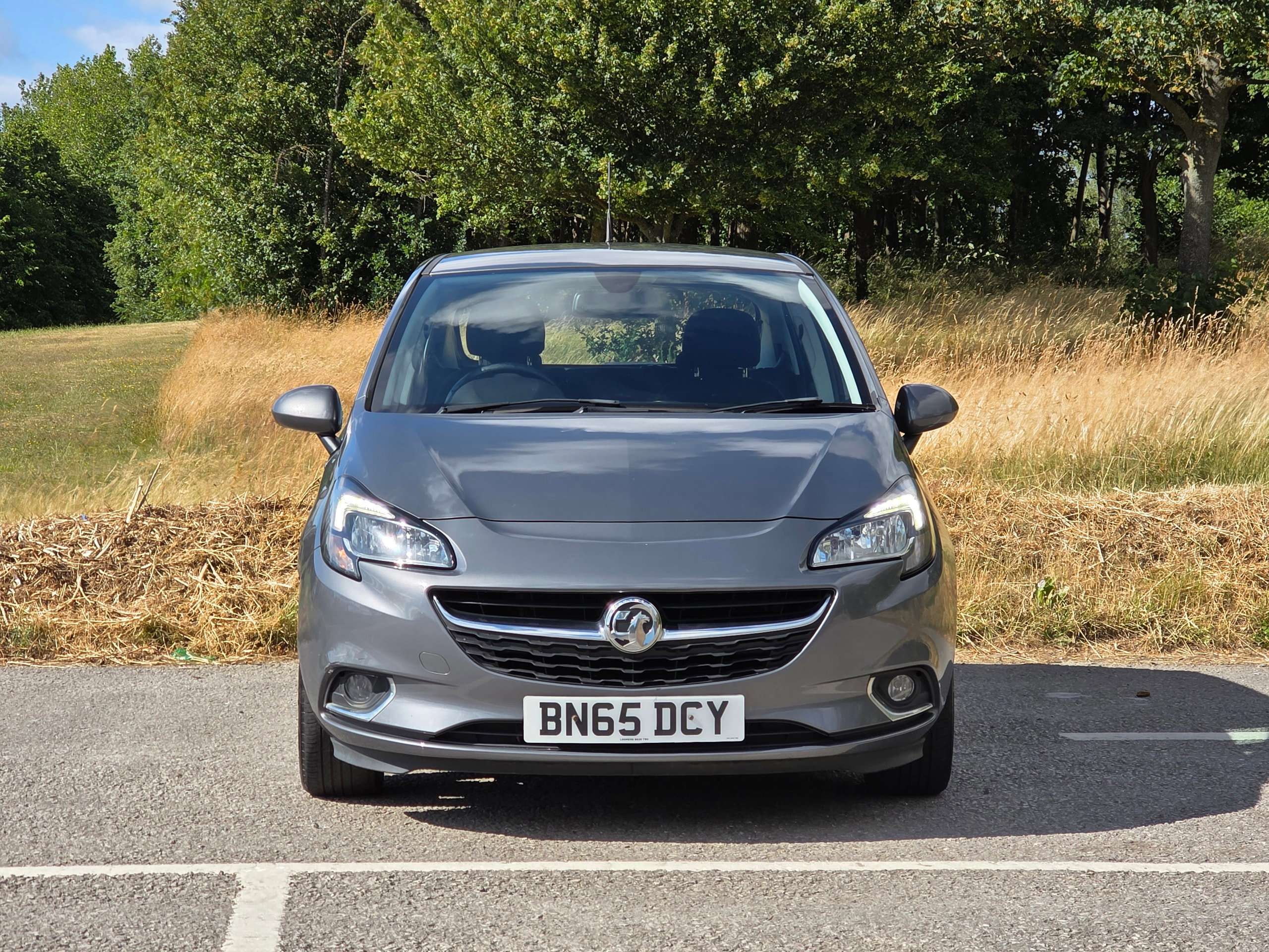 A 2015 VAUXHALL CORSA 1.4i ecoFLEX SRi Hatchback 5dr Petrol Manual Euro 6 (90 ps) A 2015 VAUXHALL CORSA 1.4i ecoFLEX SRi Hatchback 5dr Petrol Manual Euro 6 (90 ps)